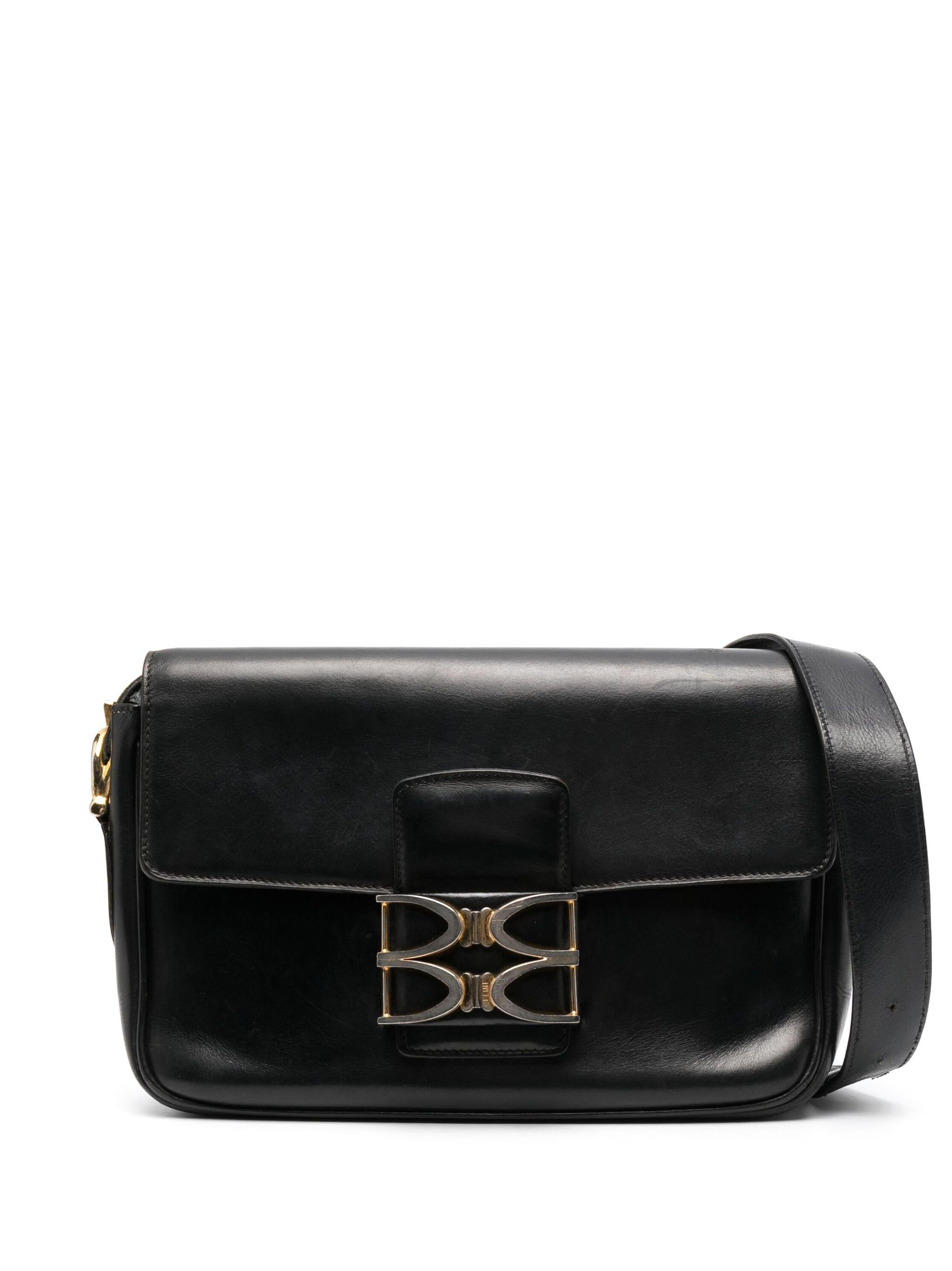 Bolso bandolera de piel caja negra Celine en venta 1