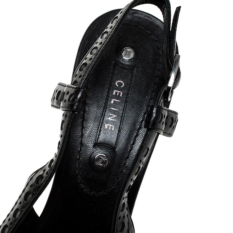 Celine Black Brogue Leather Tassel Slingback Sandals Size 40 In Good Condition In Dubai, Al Qouz 2