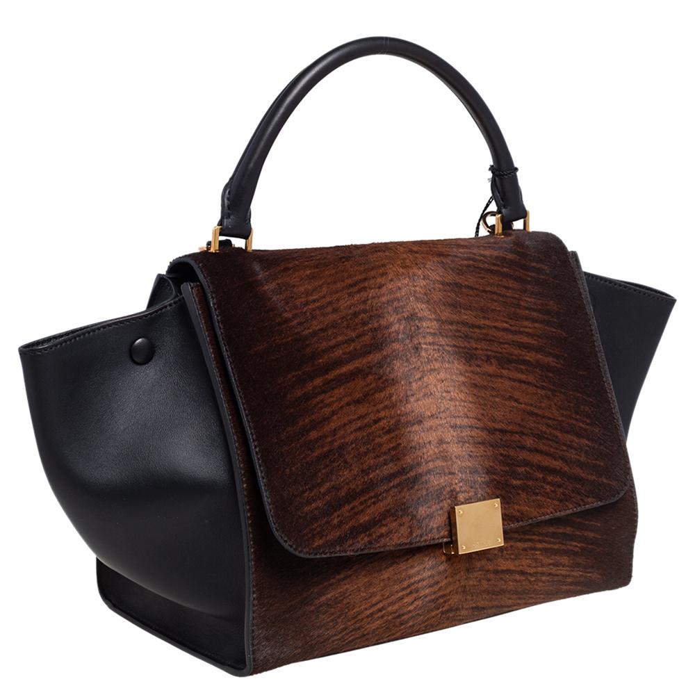 De las mujeres Bolso Trapecio Mediano de Asa Superior de Piel y Pelo de Becerro Marrón/Negro Celine