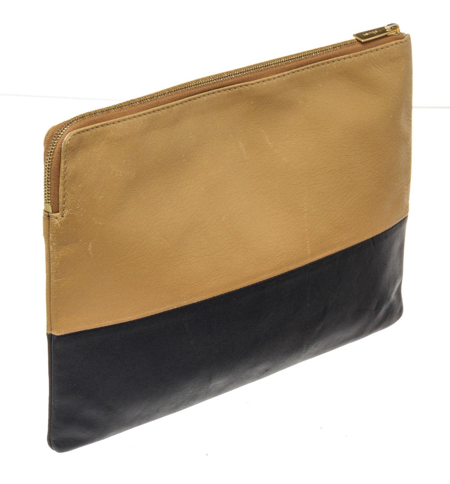 Celine Black Brown Leather Clutch Wallet with leather, gold-tone hardware In Good Condition For Sale In Irvine, CA