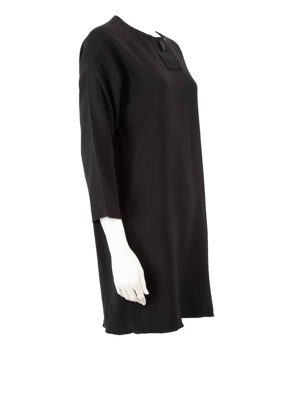 CONDITION is Very good. Minimal wear to dress is evident. Minimal wear to the button fastening with light scratches to the button and two small plucks to the weave at the front on this used Céline designer resale item.
 
 
 
 Details
 
 
 Black
 
