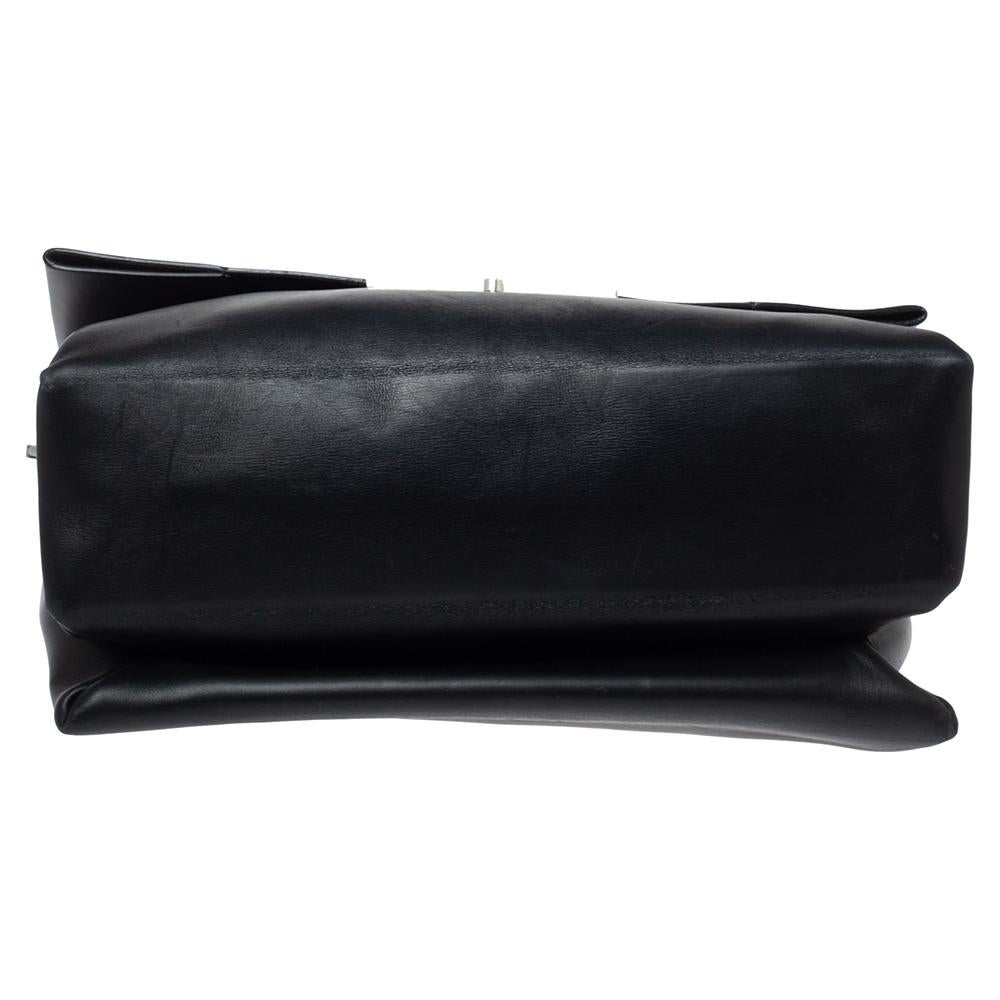 Celine Black Calfskin Leather Blade Flap Bag In Good Condition In Dubai, Al Qouz 2