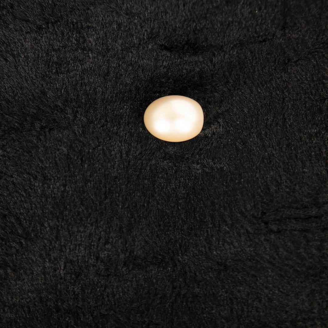 Noir Blazer noir à perles en fausse fourrure Céline Taille S en vente