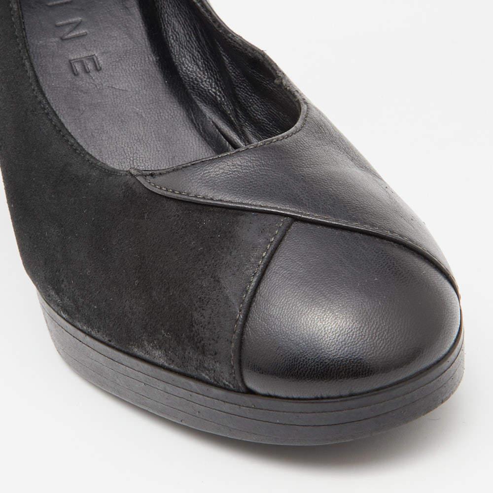 Escarpins à talon bloc en cuir et daim noir de Celine Taille 35.5 en vente 3