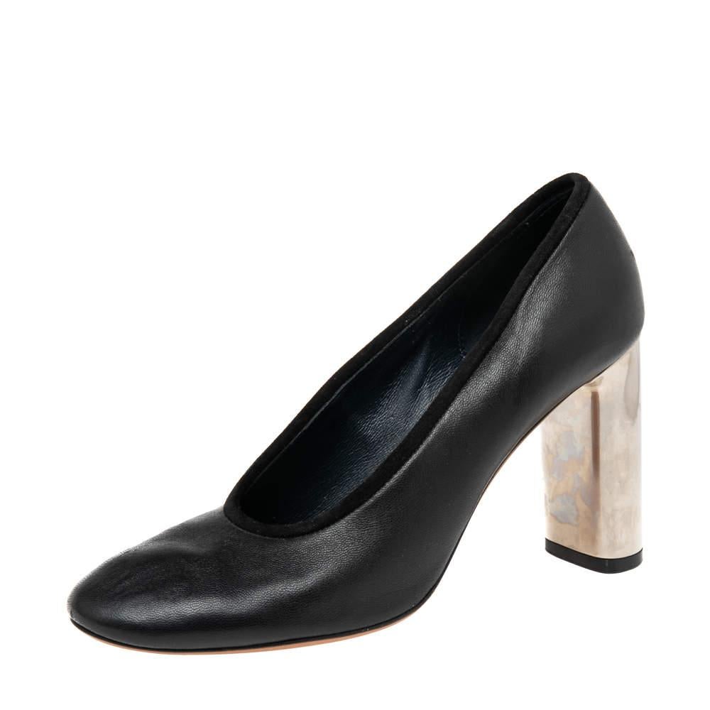 Timeless, chic, and versatile, these pumps from Celine are certainly closet essentials! They are created using black leather on the exterior and feature covered toes and block heels. Elevate the look of your outfit by wearing these pumps. 