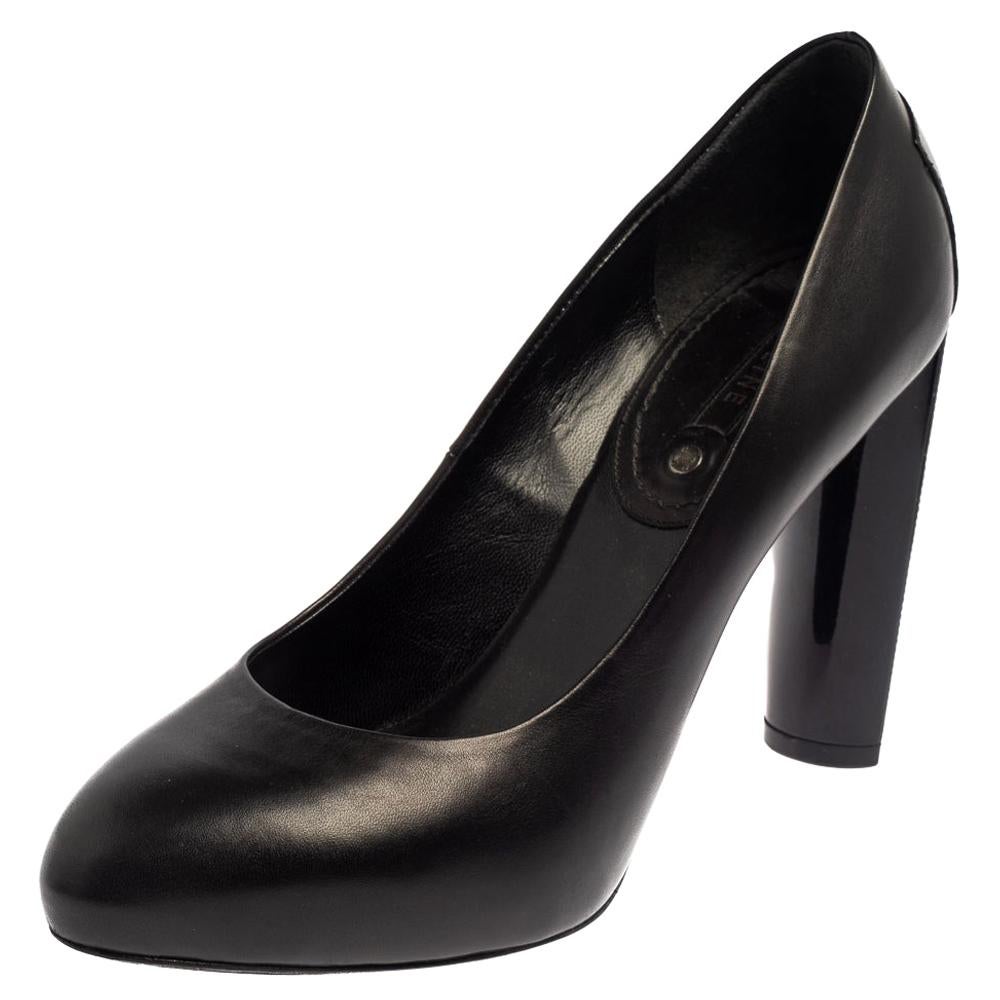 Mundtlig hyppigt kantsten Celine Black Leather Block Heel Pumps Size 37 For Sale at 1stDibs
