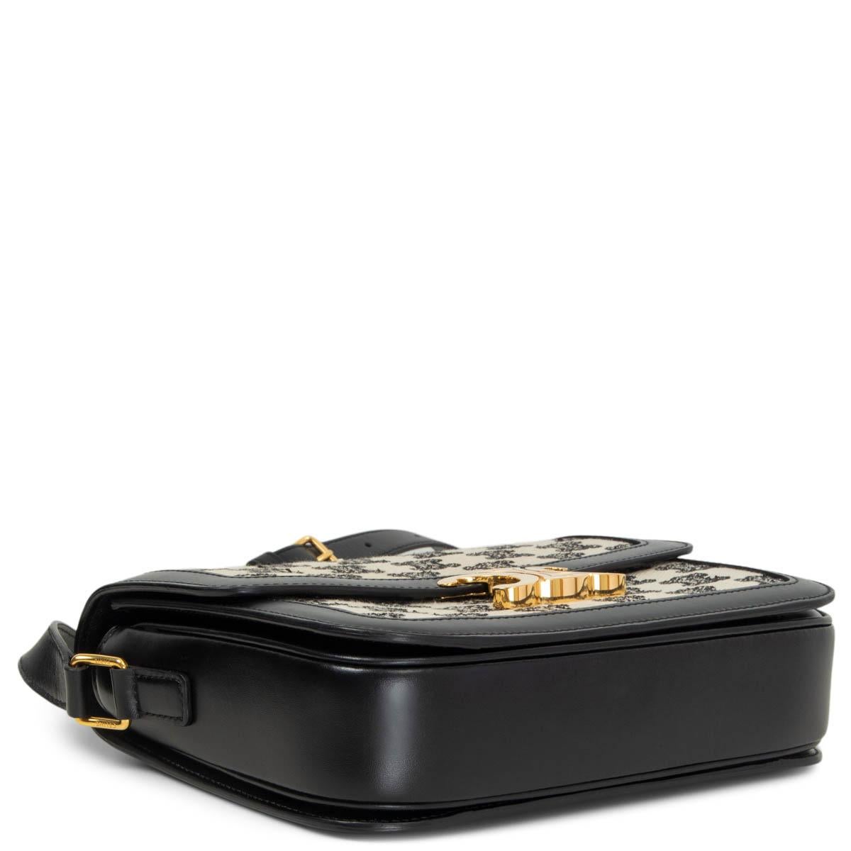 celine triomphe bag outfit