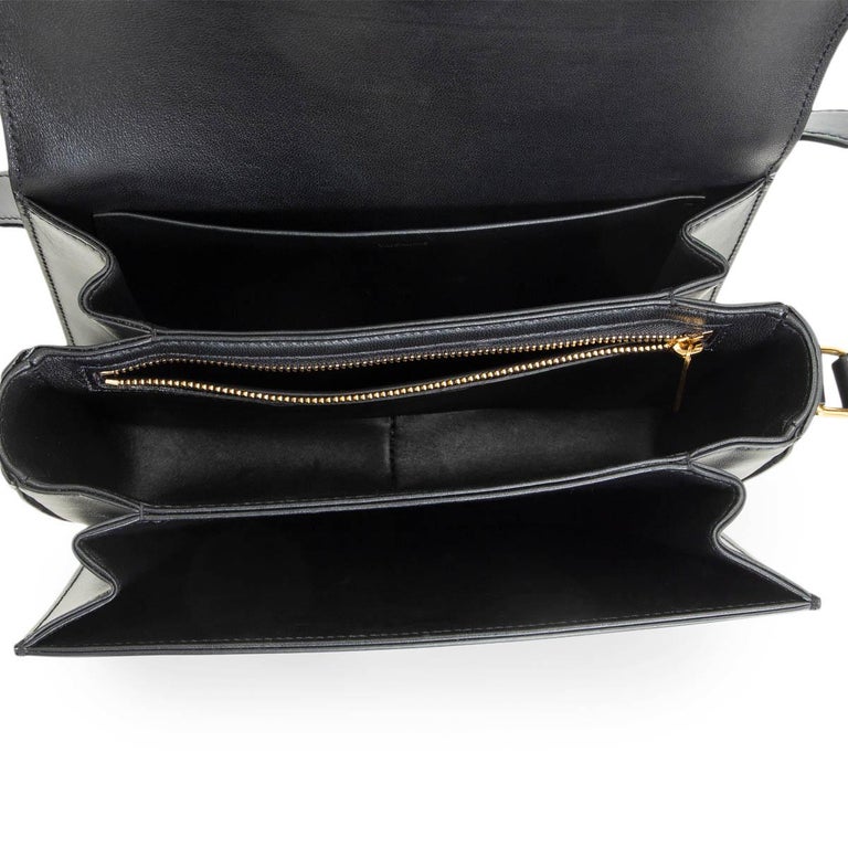 CELINE black leather and canvas TEEN TRIOMPHE Shoulder Bag at 1stDibs   celine teen triomphe, celine triomphe bag outfit, celine embroidered bag