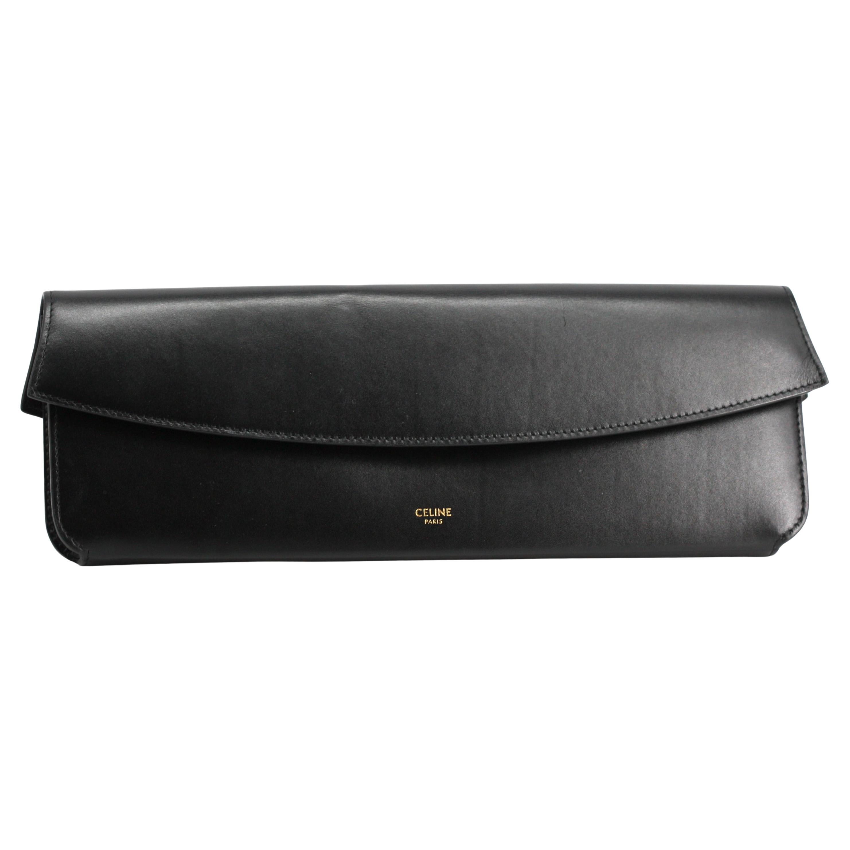 Pochette en cuir noir de Celine en vente