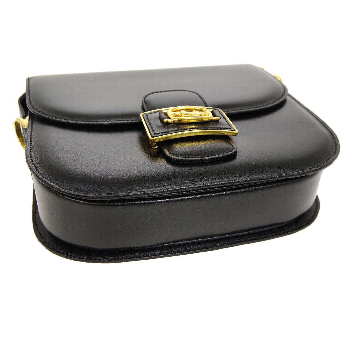 purse with horse logo