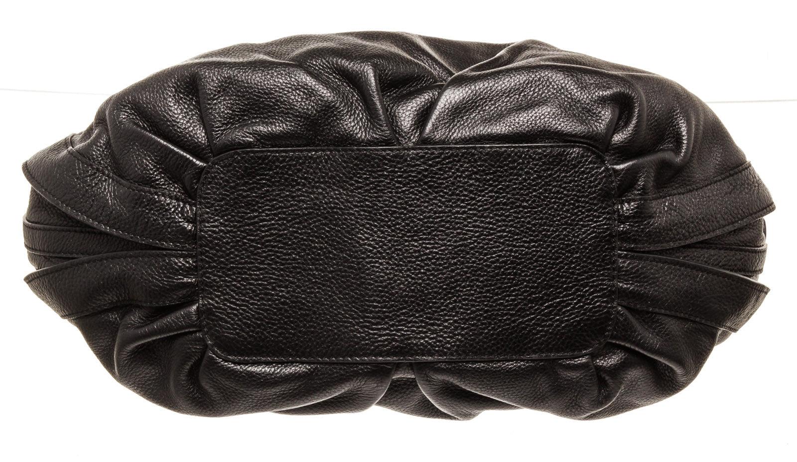 Schwarze Hye Kyo Umhängetasche aus Leder von Celine mit Ledermaterial Damen im Angebot