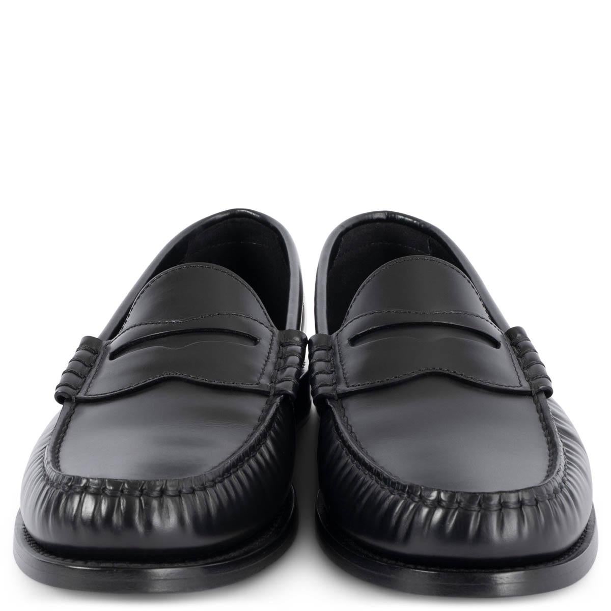 100% authentic Celine Luco loafers in black polished calfskin. Have been worn once inside and are in virtually new condition.

Measurements
Imprinted Size	38.5
Shoe Size	38.5
Inside Sole	25.5cm (9.9in)
Width	8cm (3.1in)
Heel	2cm (0.8in)

All our