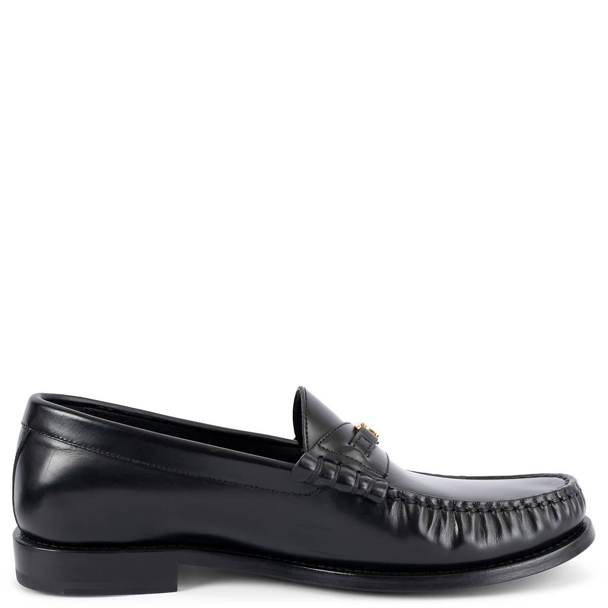 CELINE black leather LUCO TRIOMPHE Loafers Shoes 38.5 In New Condition In Zürich, CH