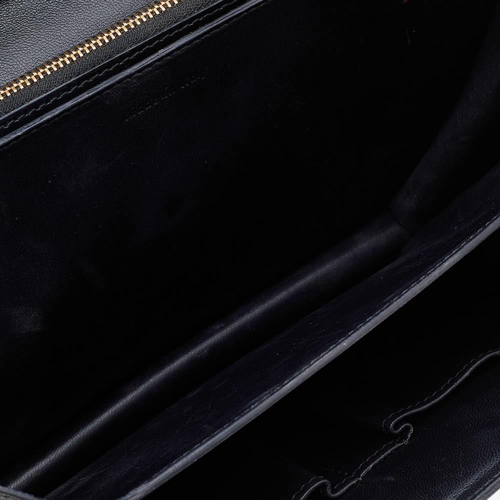 Celine Black Leather Medium Classic Box Shoulder Bag In Good Condition In Dubai, Al Qouz 2