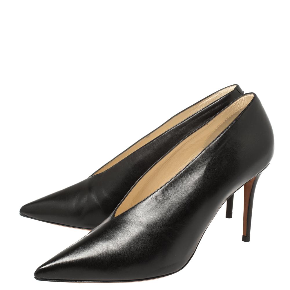 v neck shoes