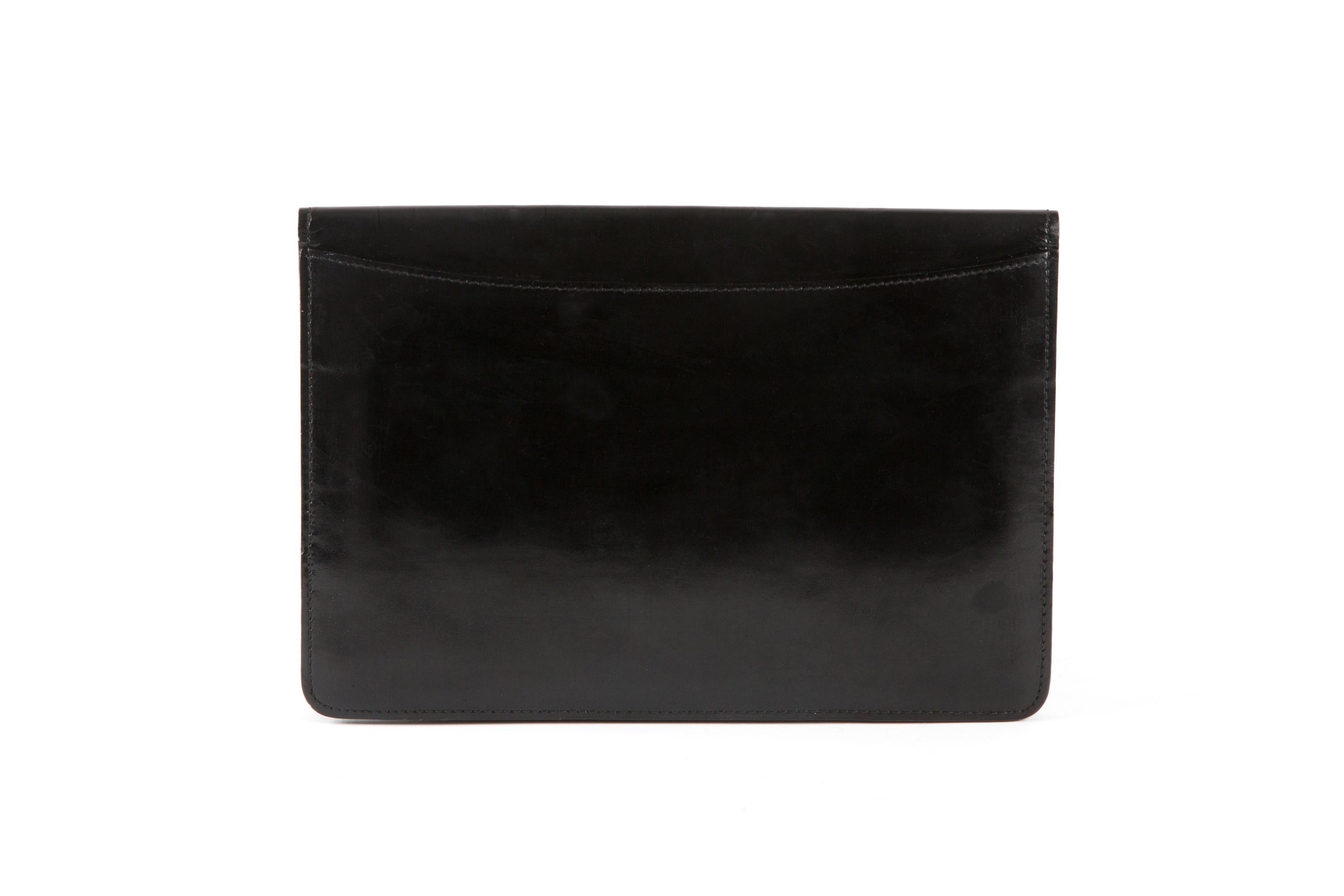 Celine Black Patent Leather Clutch Bag In Good Condition For Sale In Paris, FR