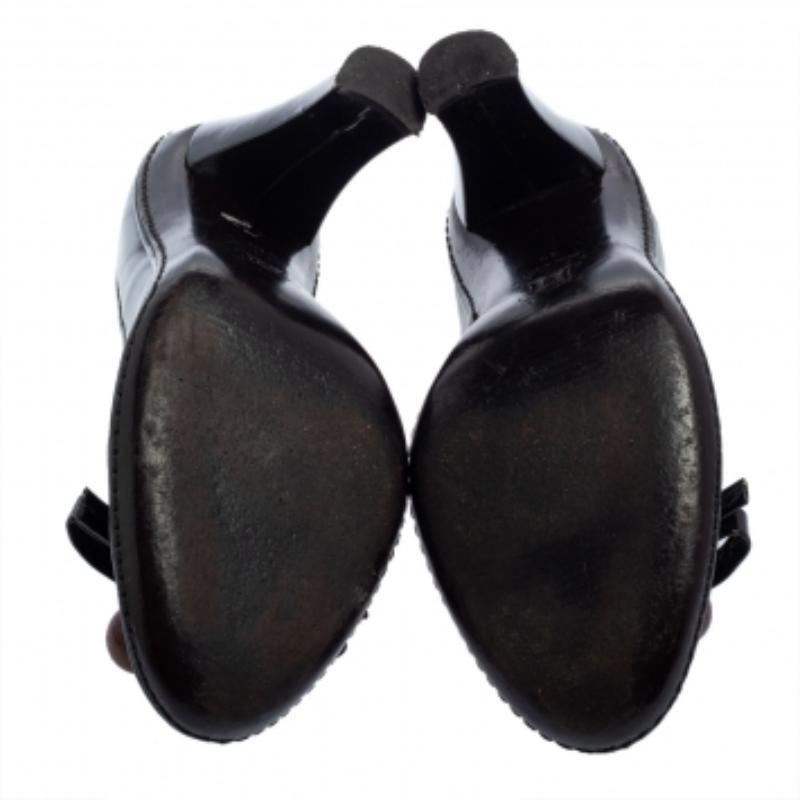 Celine Black Patent Leather Embellished Pumps Size 39 For Sale 3
