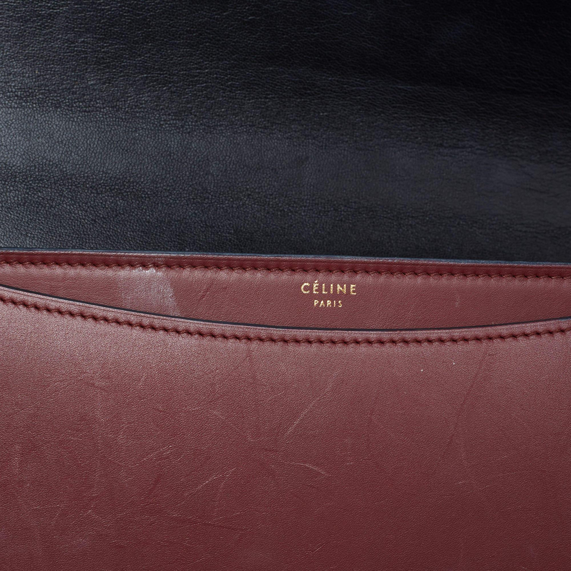 Celine - Sacoche moyenne en cuir noir/rouge en vente 3