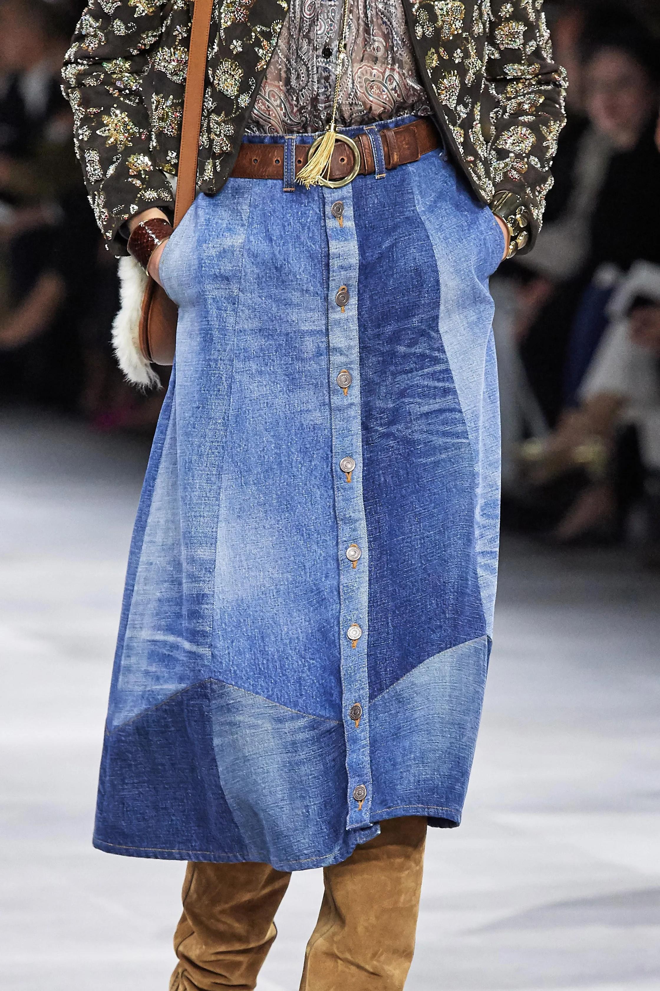 CELINE blue cotton 2020 PATCHWORK DENIM MIDI Skirt 25 XS For Sale 5