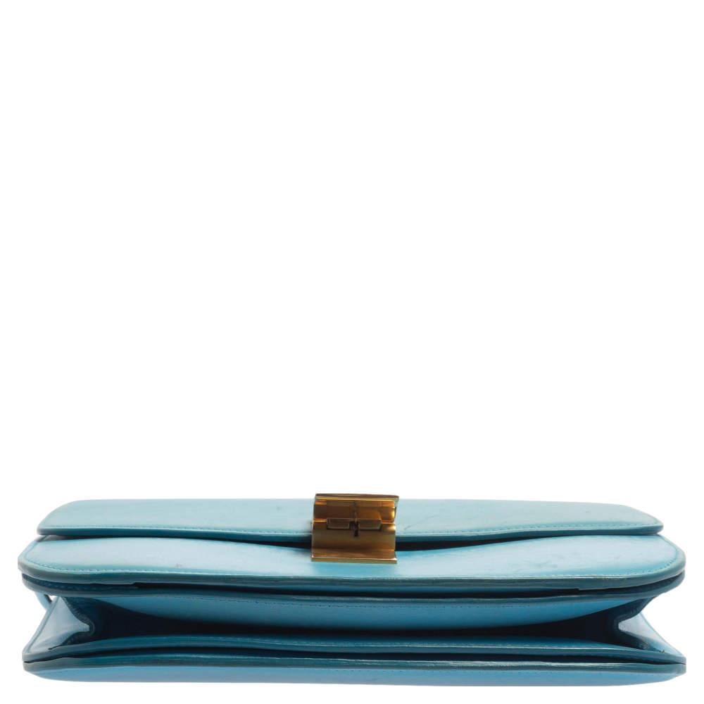 Medium Classic Box Umhängetasche aus blauem Leder von Celine im Zustand „Relativ gut“ im Angebot in Dubai, Al Qouz 2