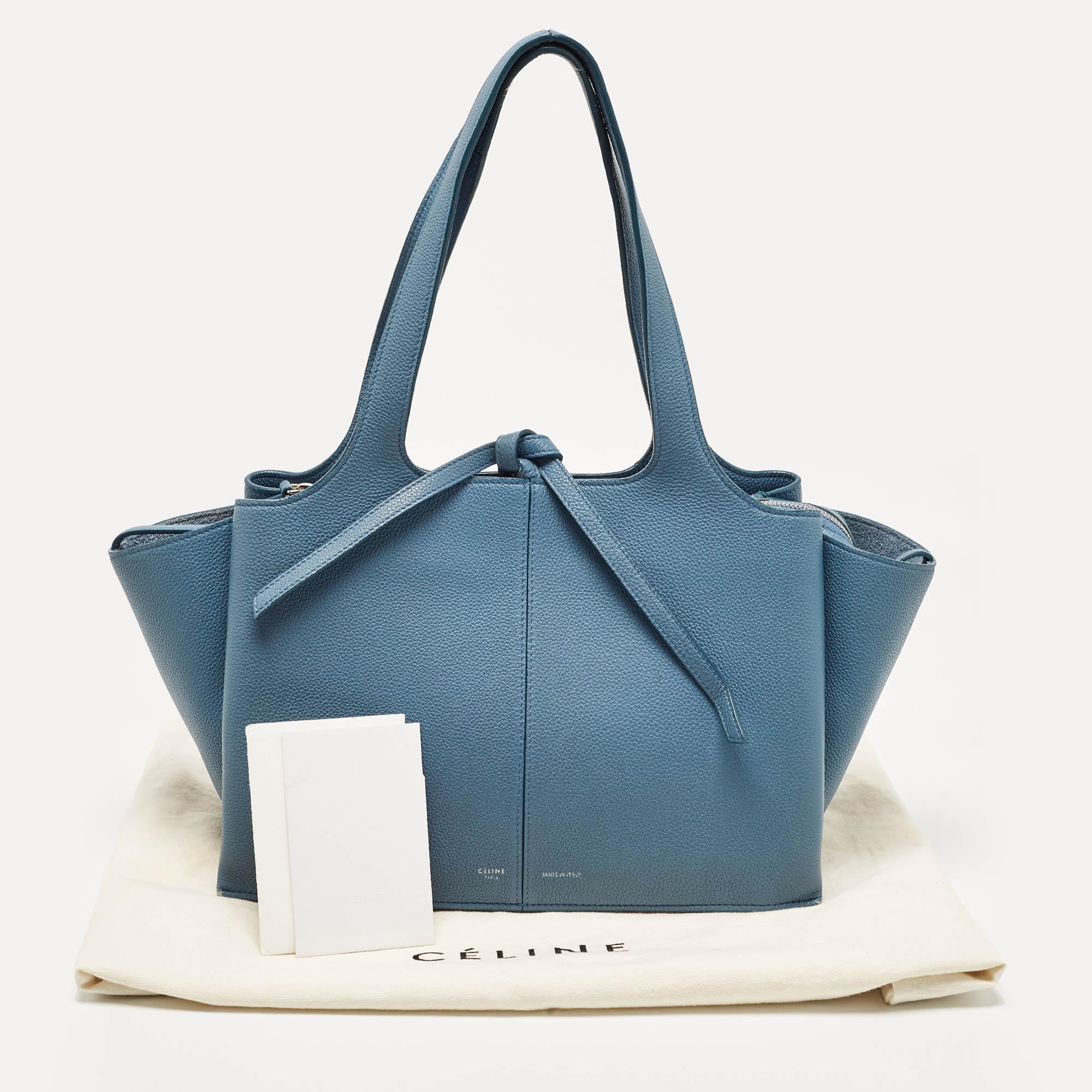 Celine - Petit sac à main triple en cuir bleu en vente 16