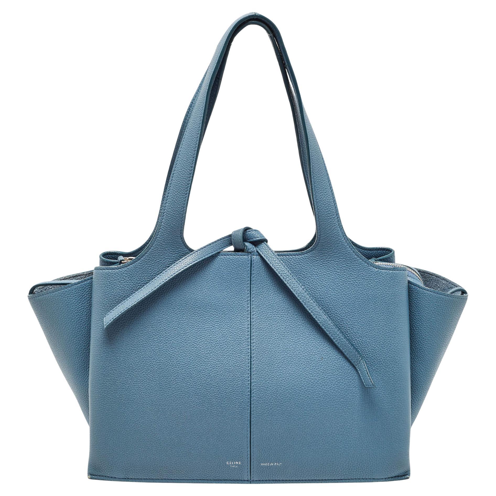 Celine - Petit sac à main triple en cuir bleu en vente