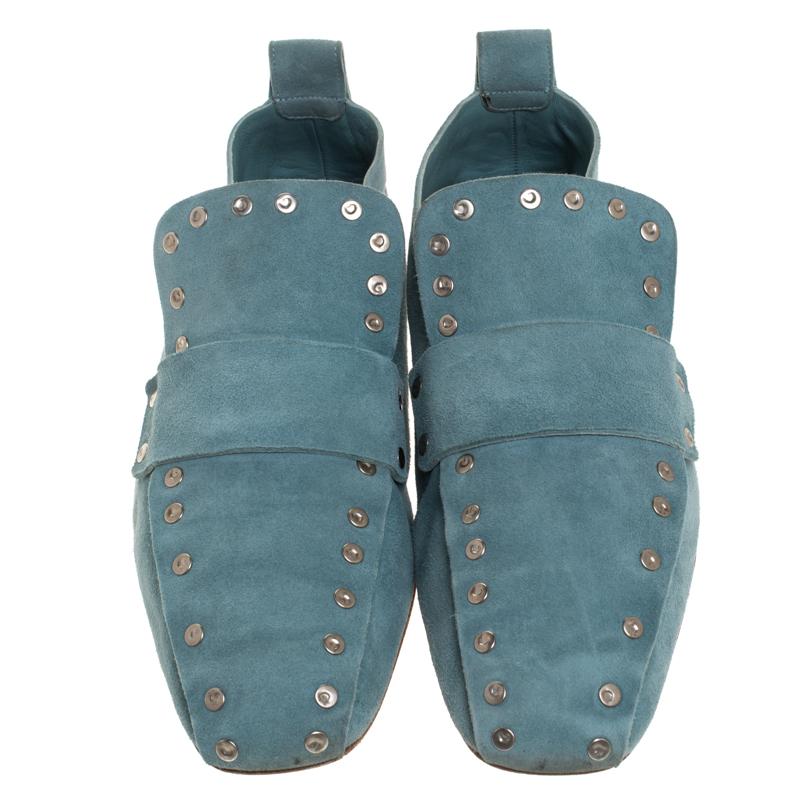 If you are on the lookout for a pair of snug shoes, this Celine creation is the answer. Crafted from suede and designed into a lovely shape, this pair of loafers brings a blend of luxury and comfort. They feature studs, comfortable insoles, and