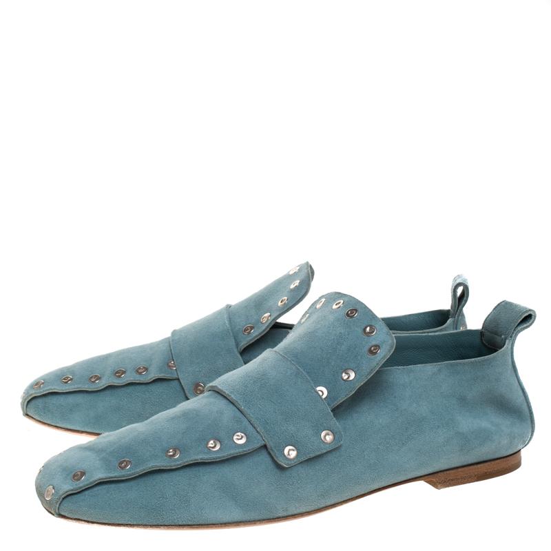 Céline - Mocassins cloutés en daim bleu, taille 39 en vente 2