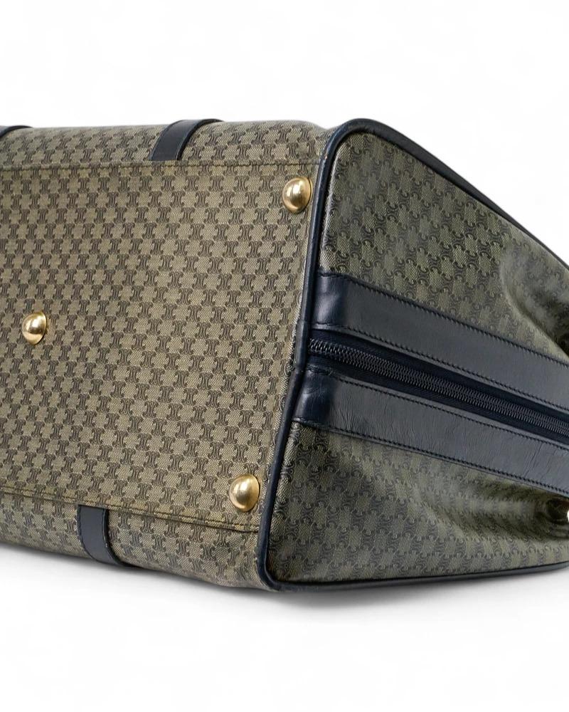 Celine 50 Vintage Triomphe Blau Duffle Bag für Damen oder Herren im Angebot