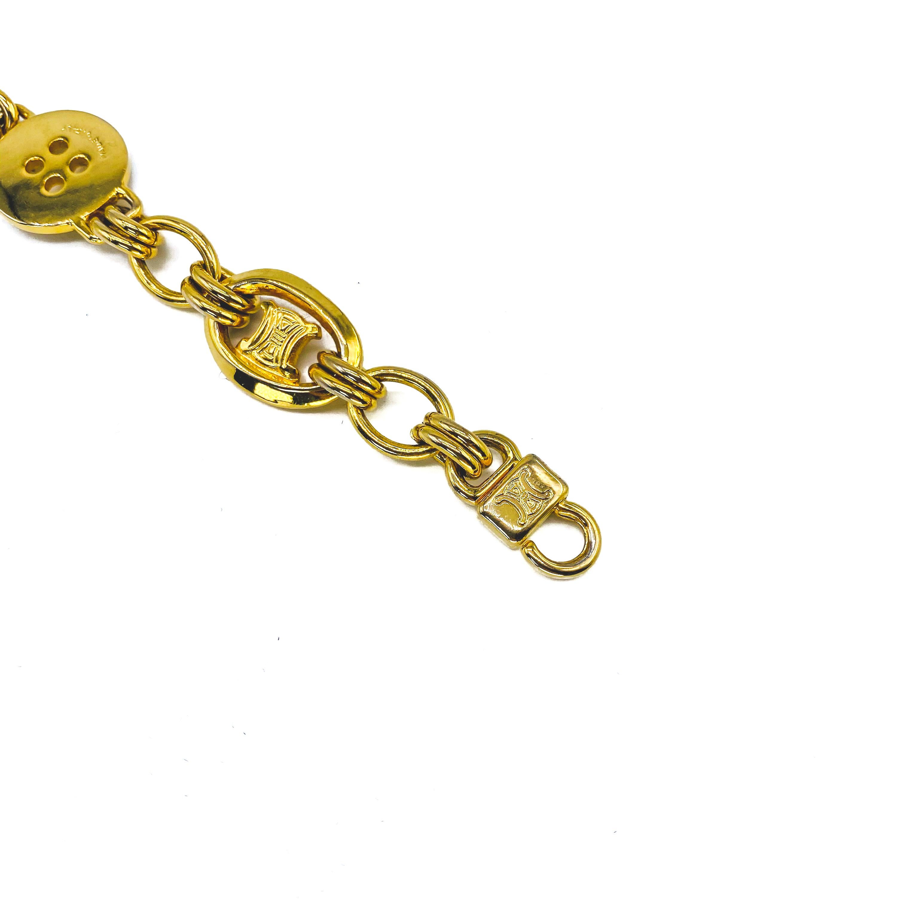 Celine Vintage 1990s Bracelet

Super versatile statement piece from the 90s Celine archive. The ultimate versatile piece. Throw on to elevate simple tees, sweatshirts and dresses. 

Detail
-Made in Italy in the 1990s
-Crafted from gold plated