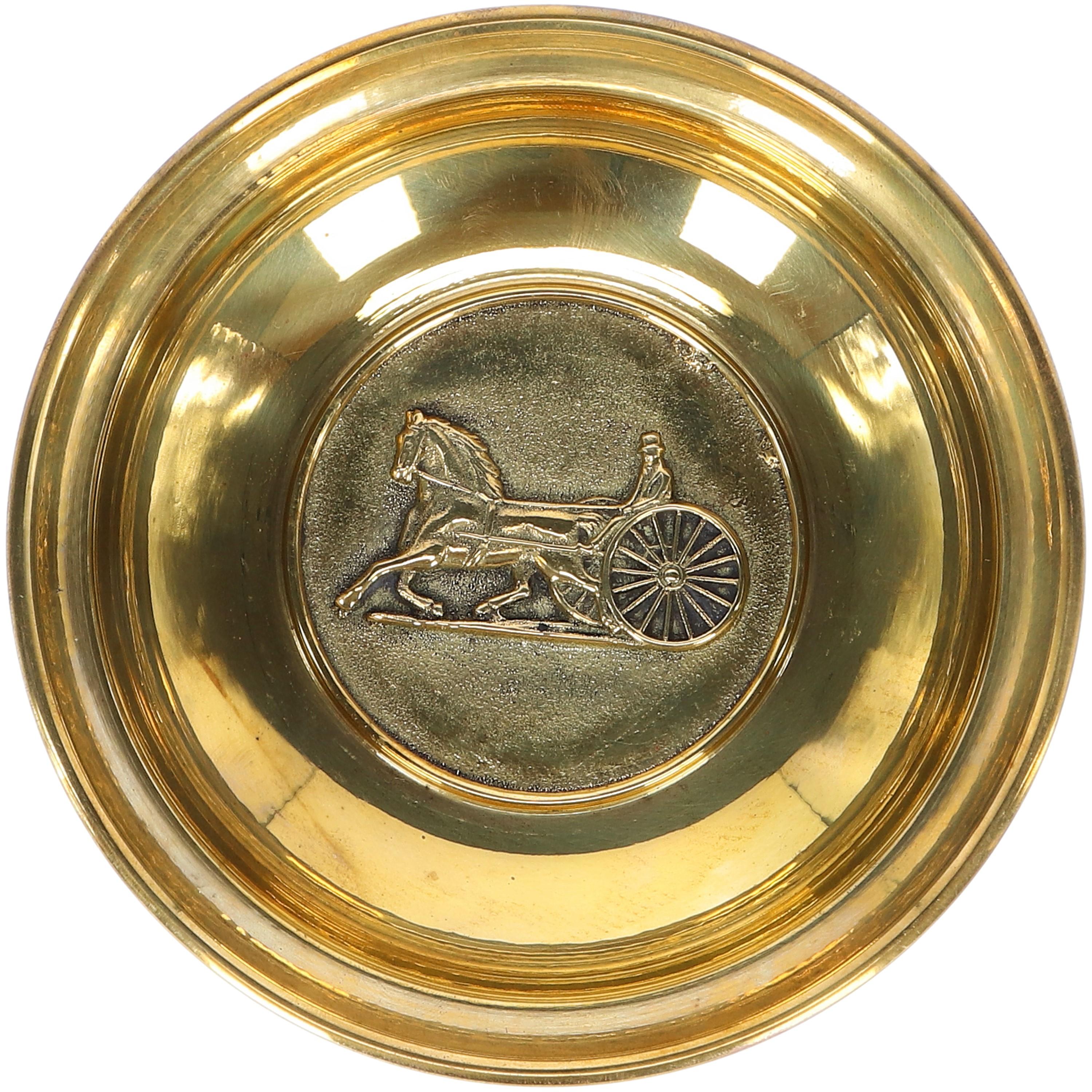 The precious catchall by Céline is in 100% brass and has been produced in France in the 1970s. The famous Céline logo is printed on the front and the brand below. The item is in good conditions and it includes the original Céline box.
Made in