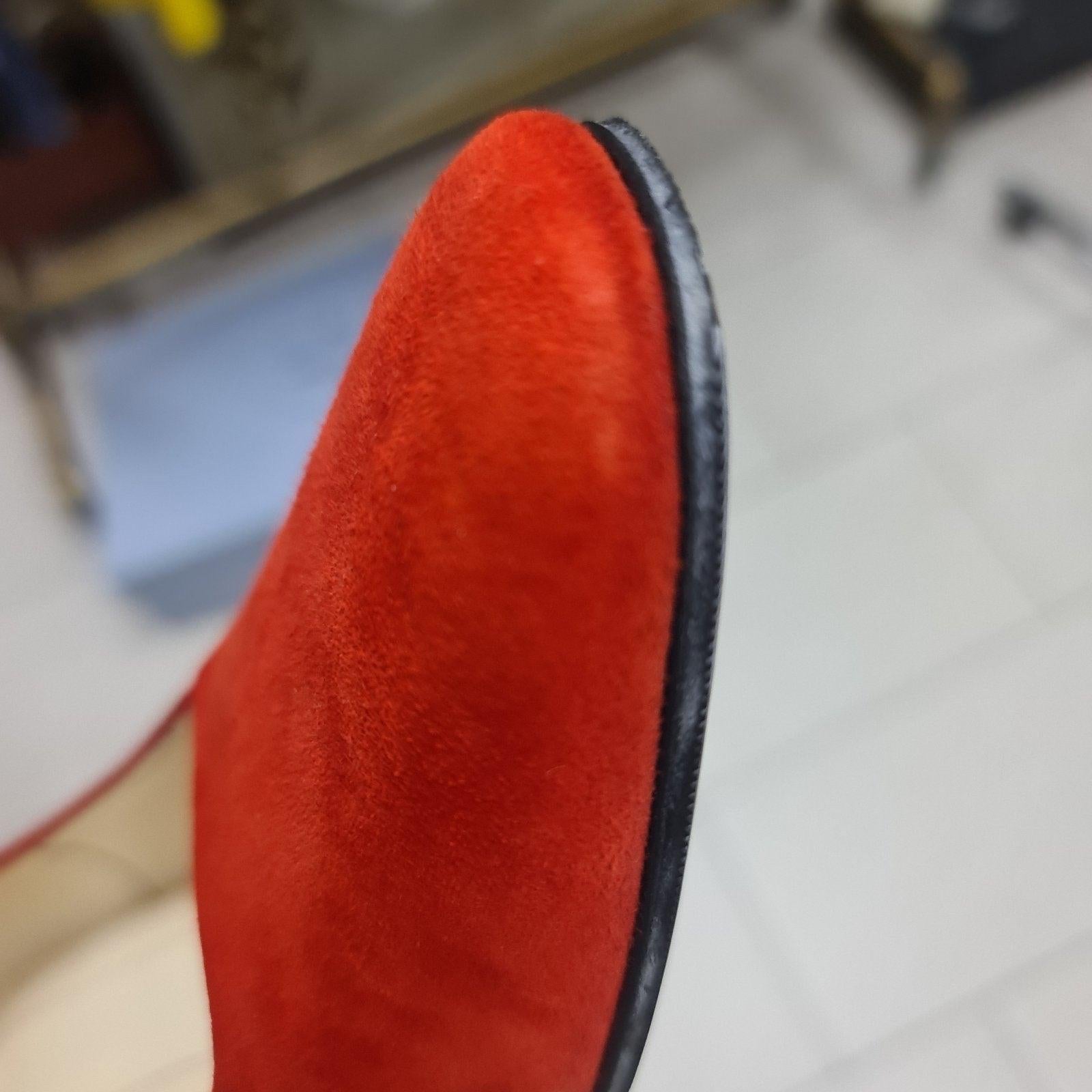 Celine Rouge vif talons d'escarpins en daim Sz.38 Bon état - En vente à Krakow, PL