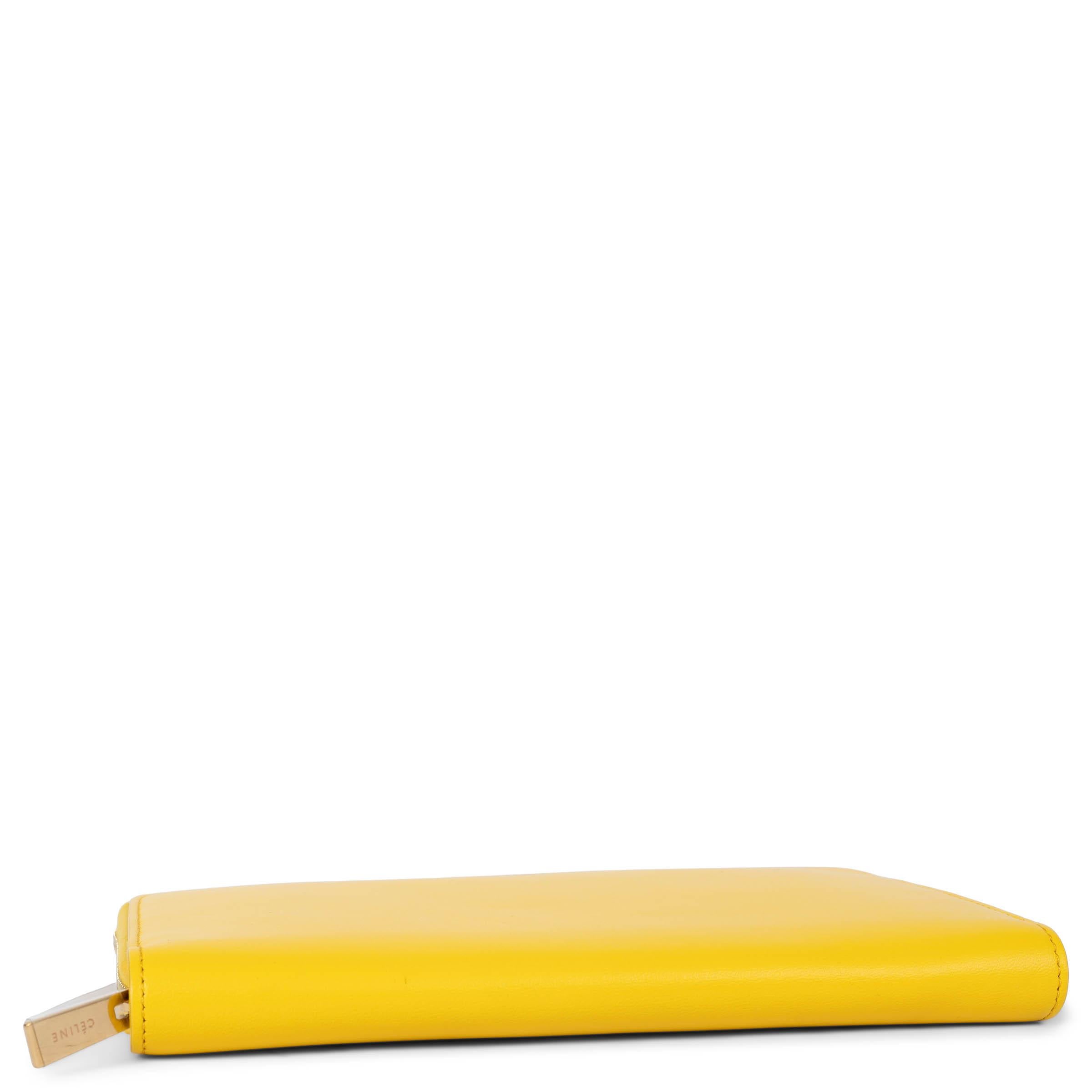 CELINE bright yellow leather Continental Zip Wallet In New Condition In Zürich, CH