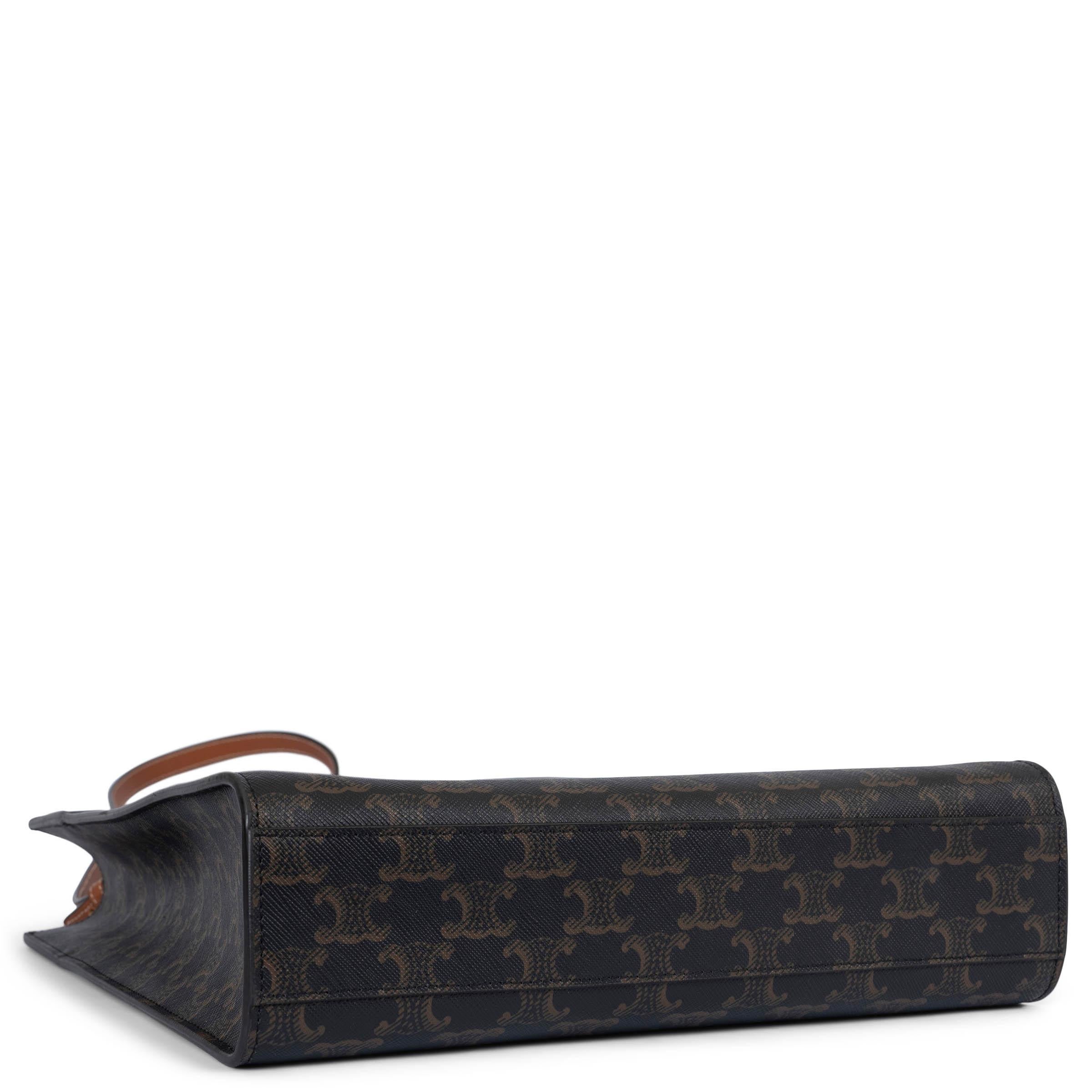 CELINE brown canvas SMALL TRIOMPHE VERTICAL CABAS Tote Bag In Excellent Condition In Zürich, CH