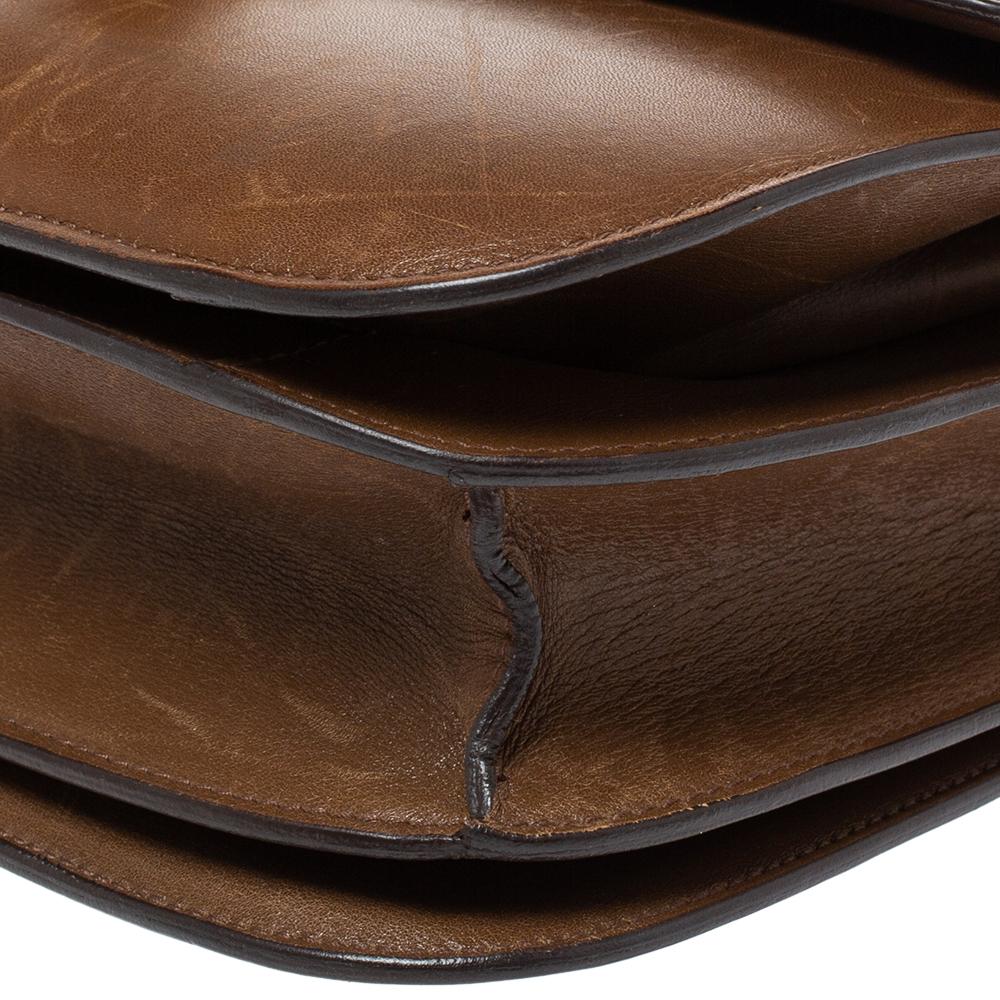 Celine Brown Leather Medium Classic Box Shoulder Bag In Good Condition For Sale In Dubai, Al Qouz 2