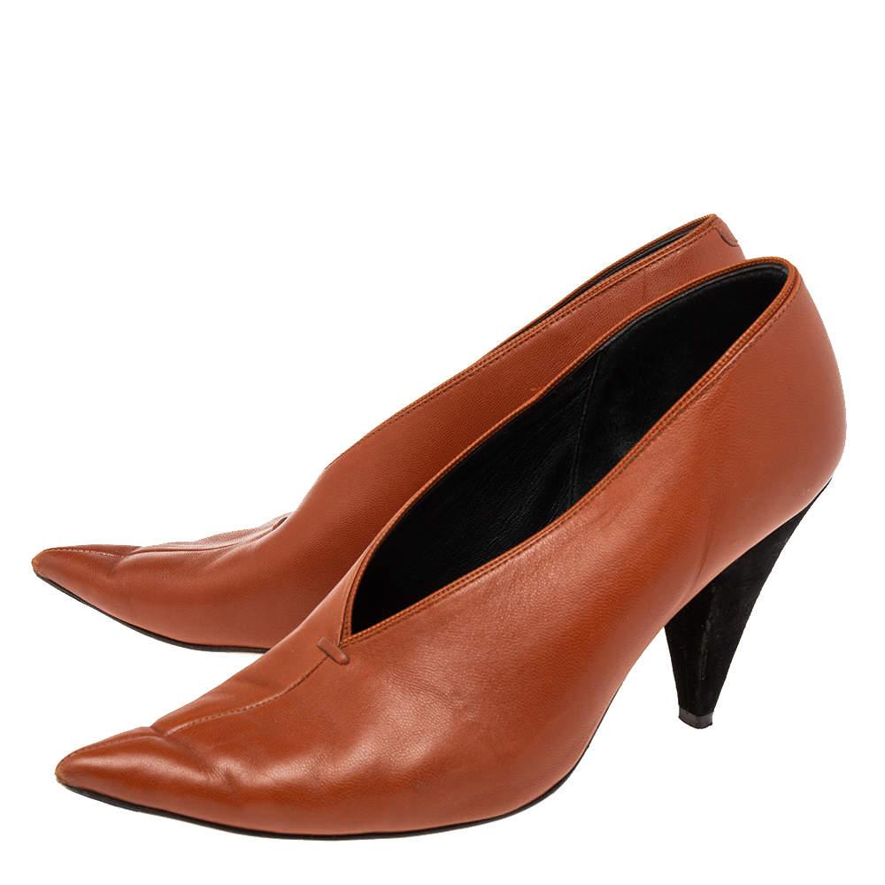 Women's Celine Brown Leather V Neck Pointed Toe Pumps Size 37