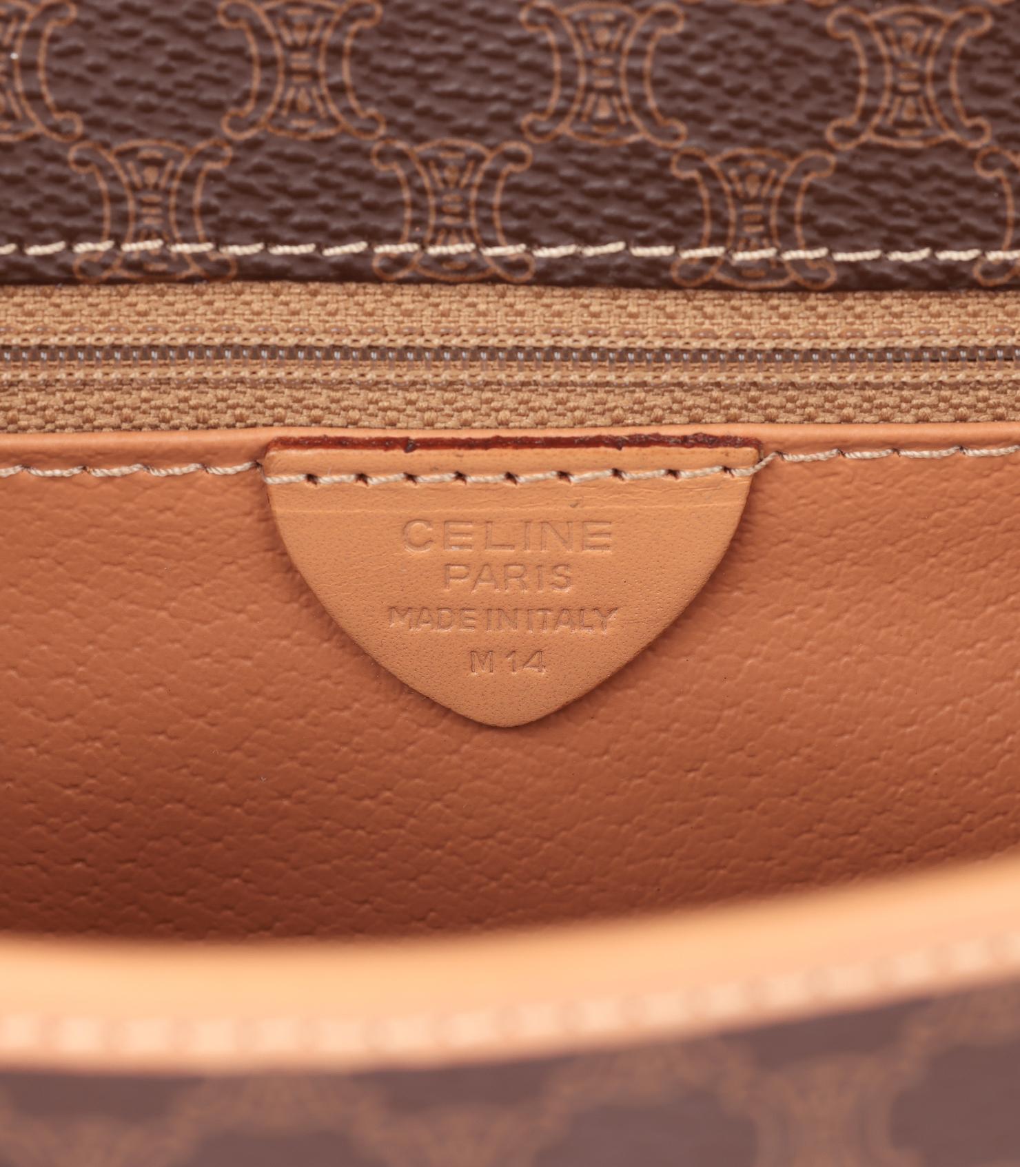 Messenger Vintage de Celine en toile enduite de monogramme et cuir de veau marron en vente 4