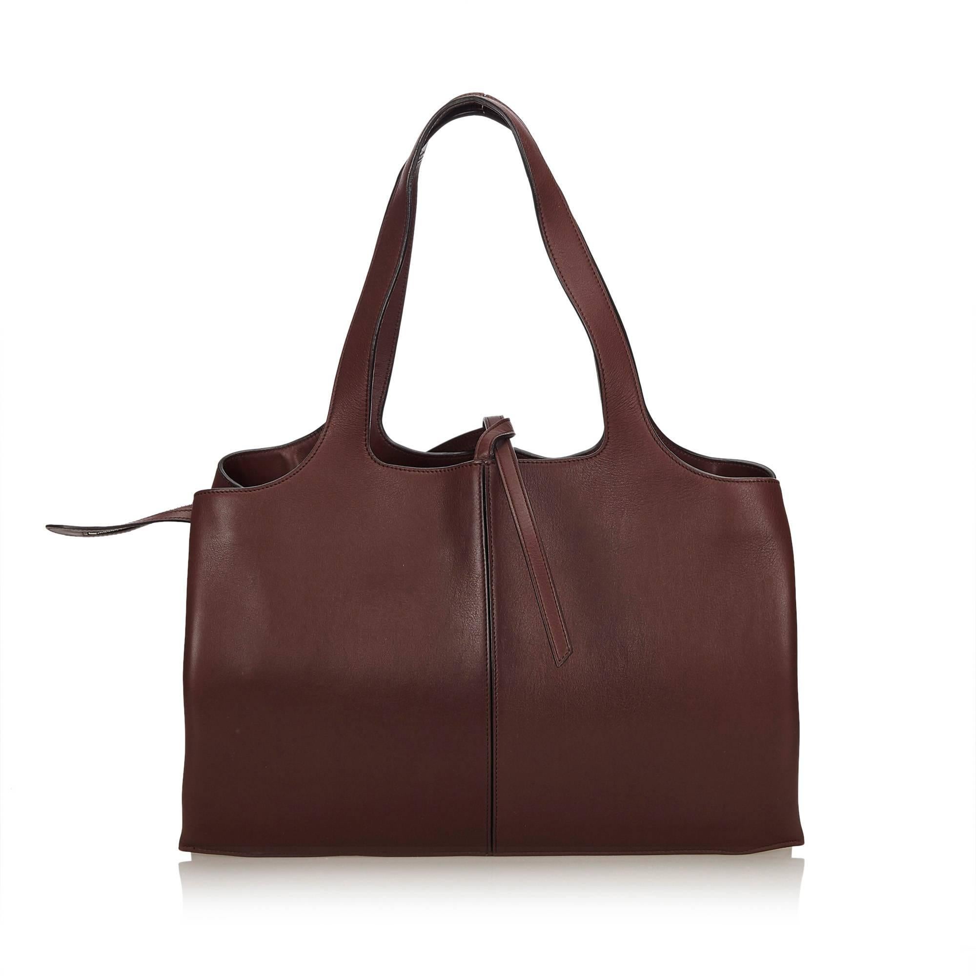 Black Celine Brown Medium Calf Leather Trifold Shoulder Bag For Sale