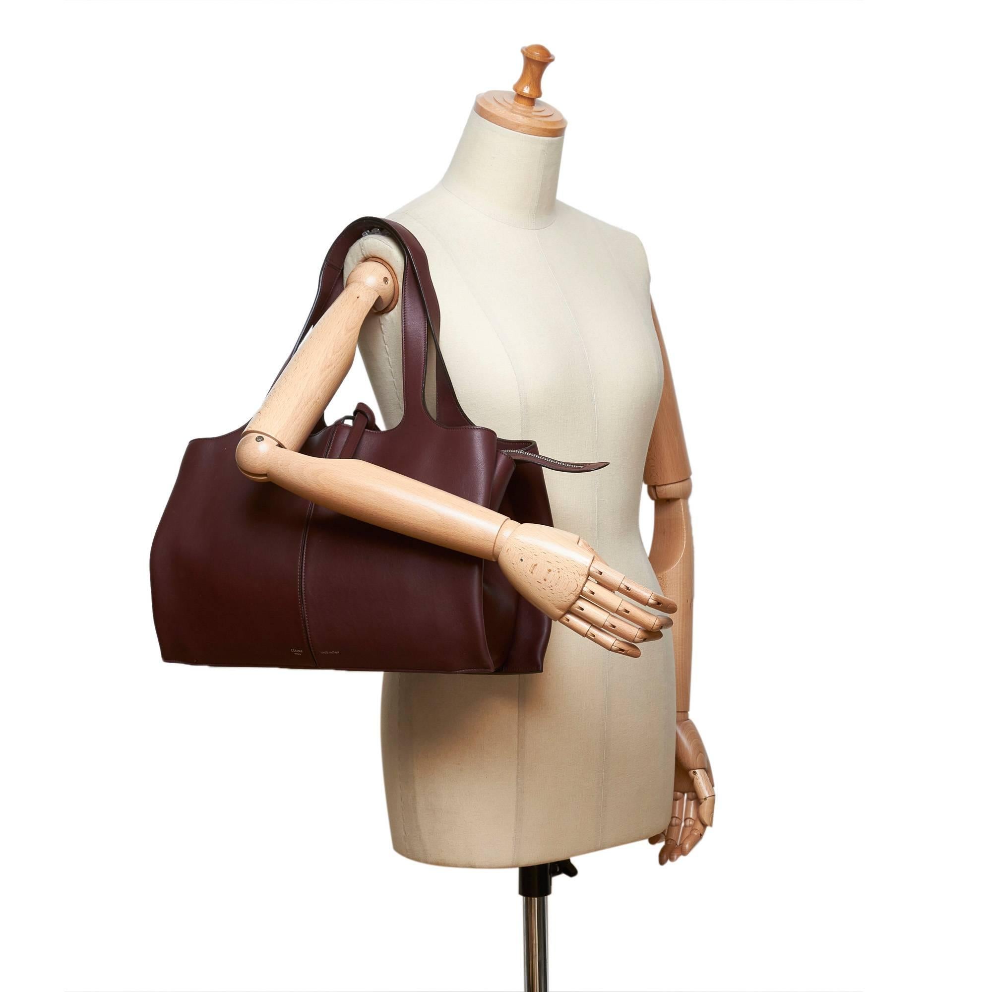 Celine Brown Medium Calf Leather Trifold Shoulder Bag For Sale 4