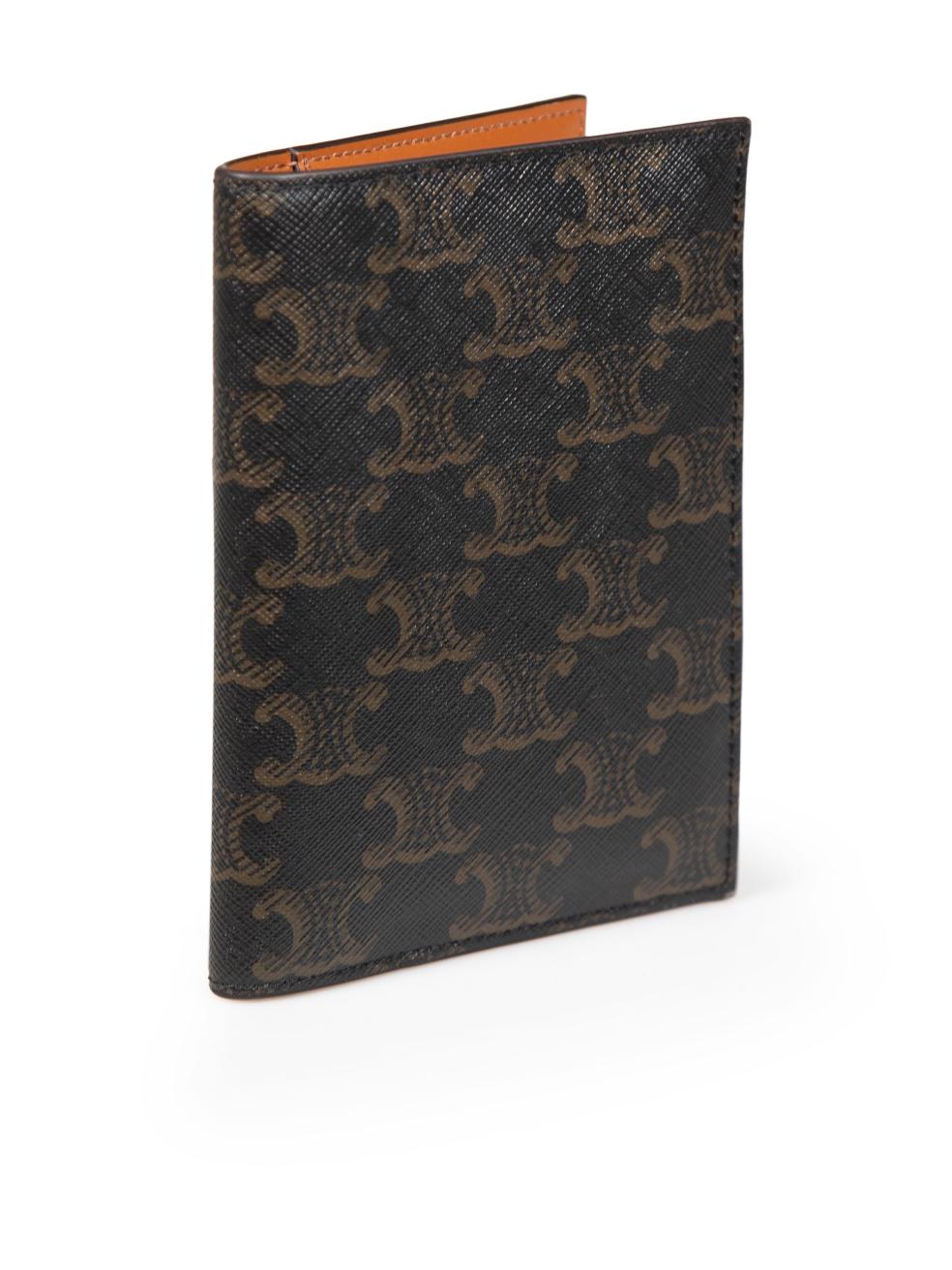 CONDITION is Never worn. No visible wear to the passport cover is evident on this new Céline designer resale item. This item comes with an original dust bag.
 
 
 
 Details
 
 
 Brown
 
 Coated canvas
 
 Passport cover
 
 Triomphe pattern
 
