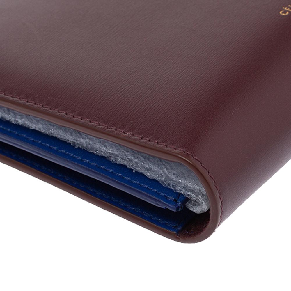 Celine Burgundy/Blue Leather Large Multifunction Strap Wallet In New Condition In Dubai, Al Qouz 2