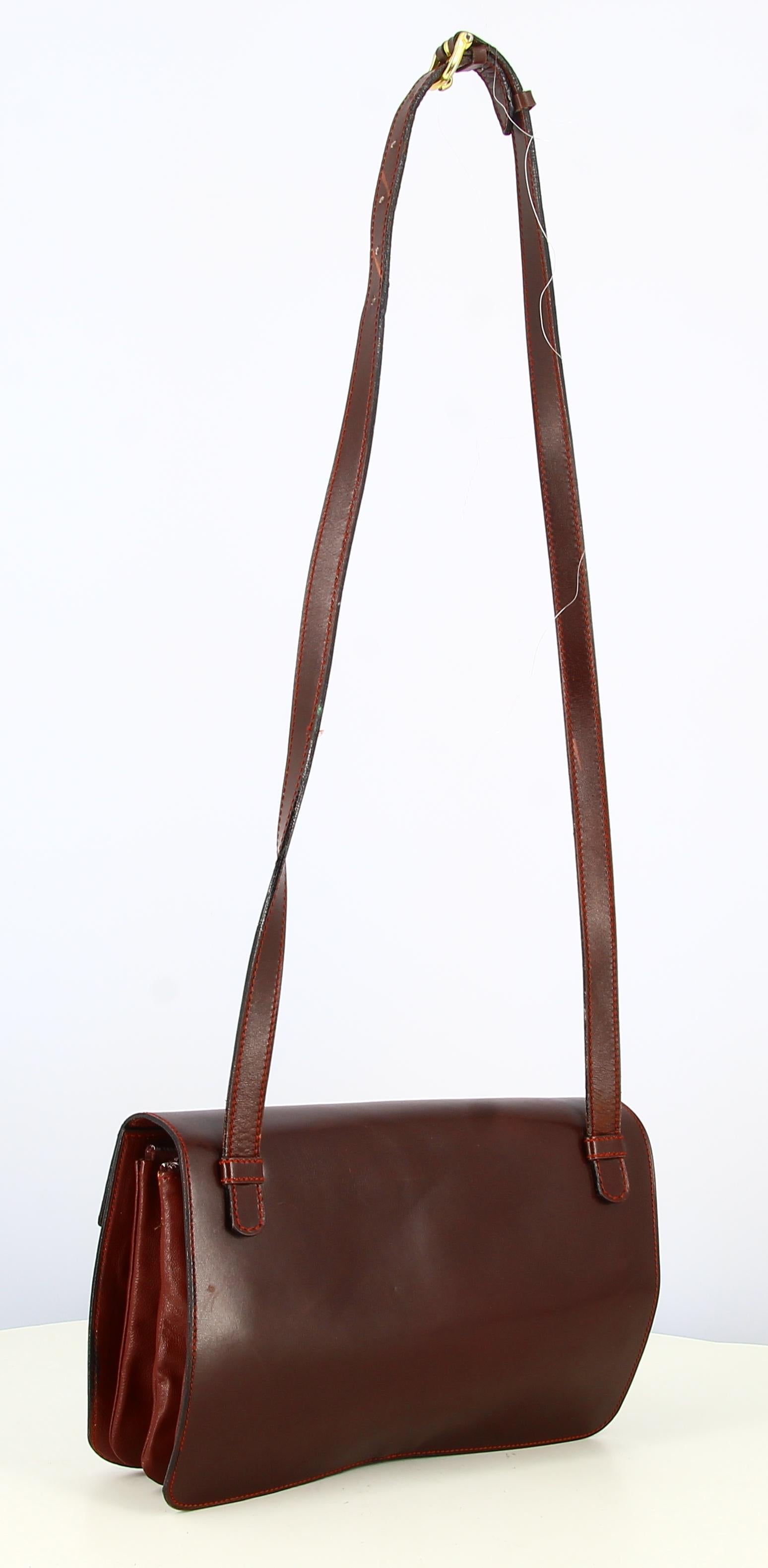 Women's or Men's Céline Burgundy Leather Handbag 