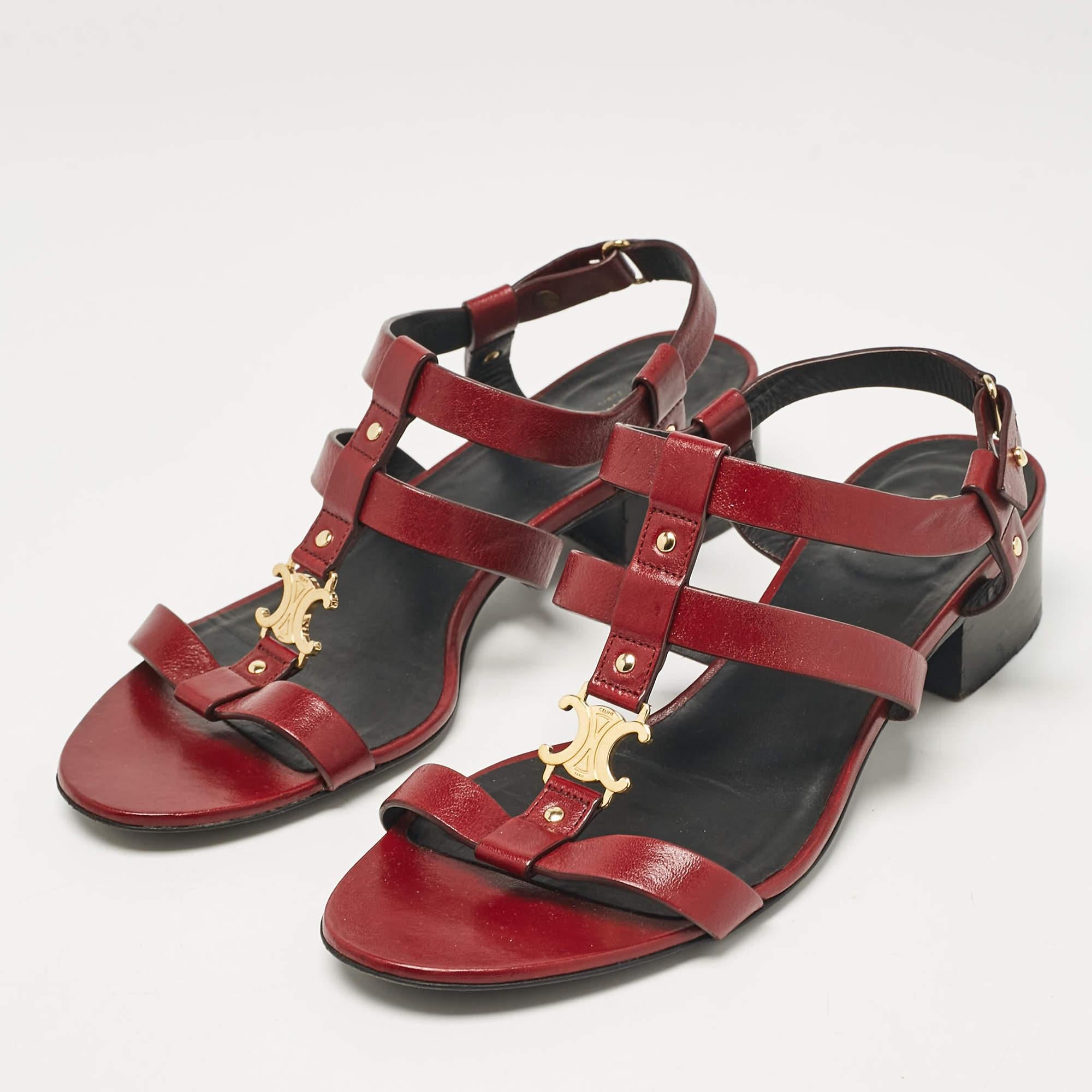 Wonderfully crafted shoes added with notable elements to fit well and pair perfectly with all your plans. Make these designer sandals yours today