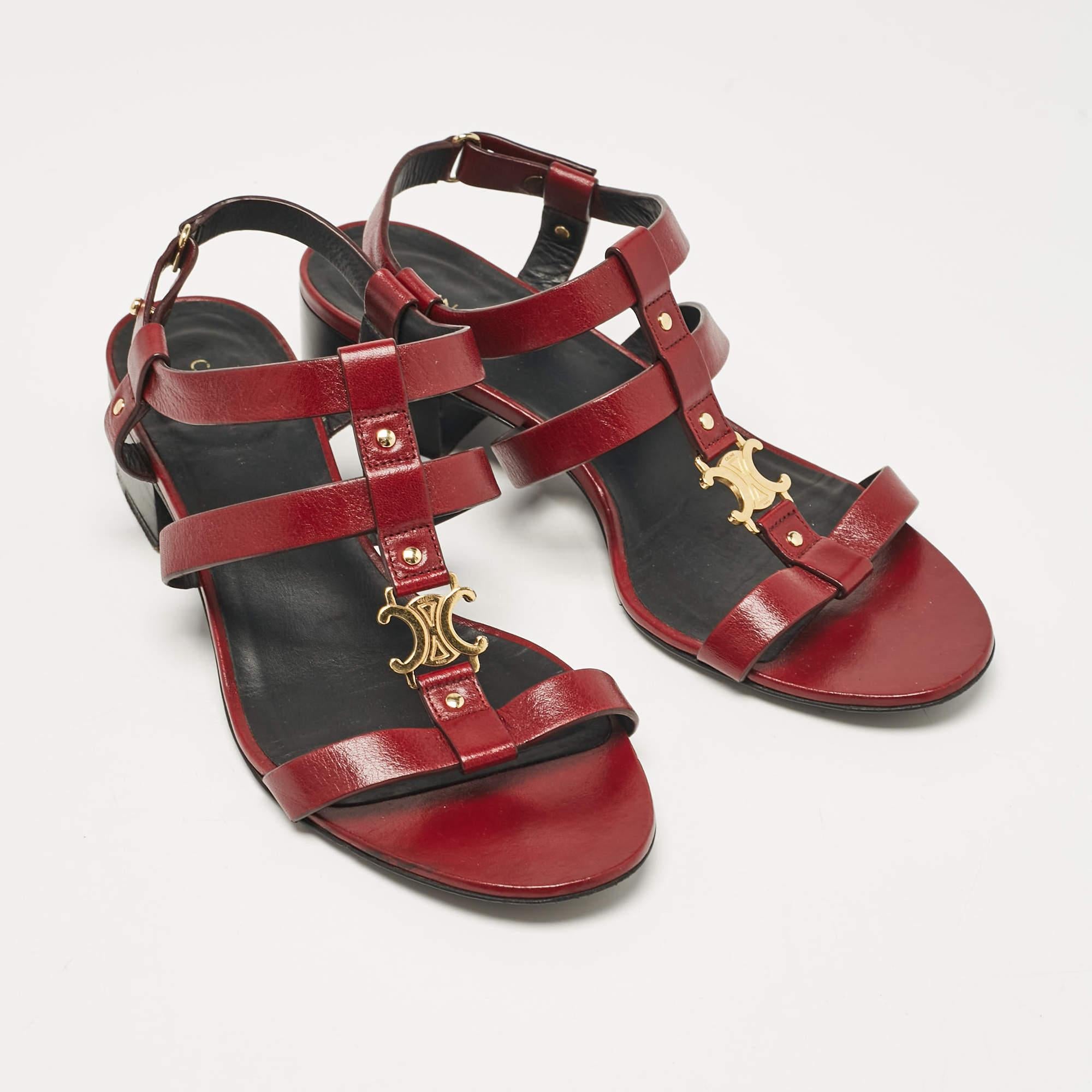 Celine Burgundy Leather Triomphe Ankle Strap Sandals Size 38 In Good Condition In Dubai, Al Qouz 2