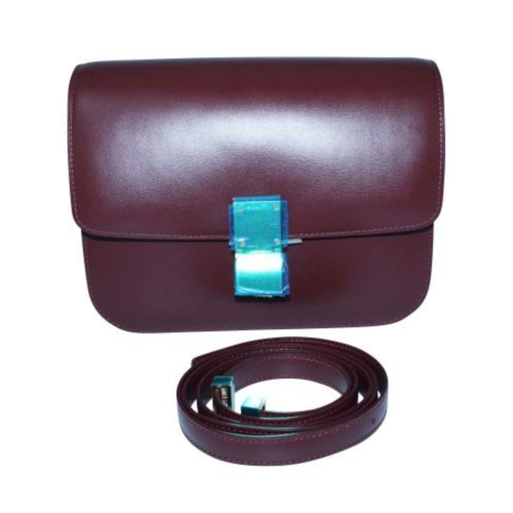 Celine Burgundy Medium Classic bag in box calfskin In New Condition For Sale In London, GB