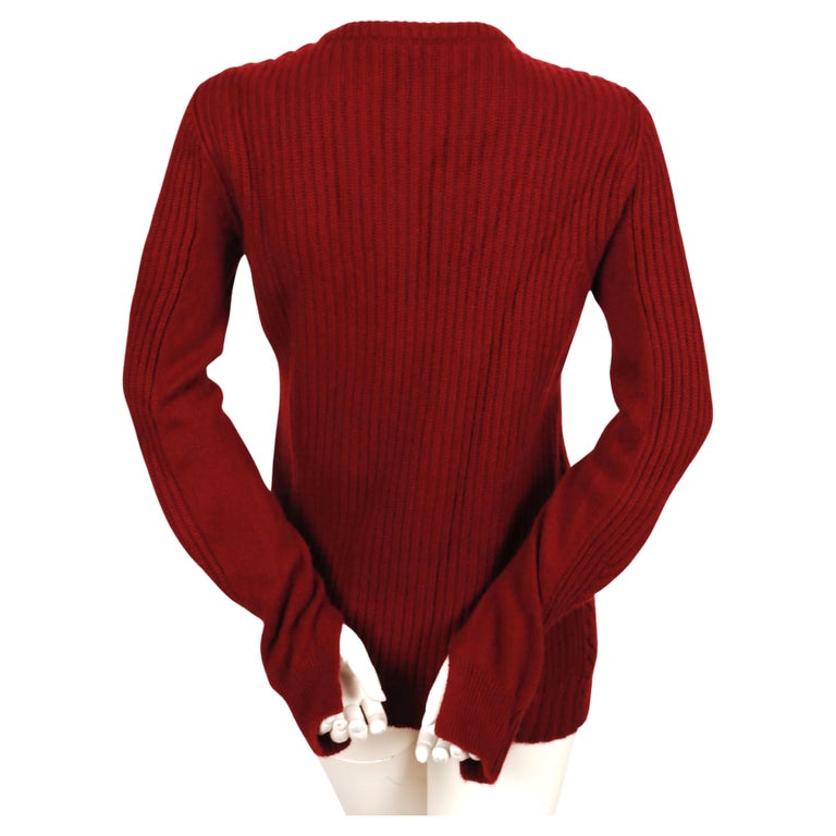 CELINE by PHOEBE PHILO diagonally ribbed burgundy cashmere sweater  In Excellent Condition For Sale In San Fransisco, CA