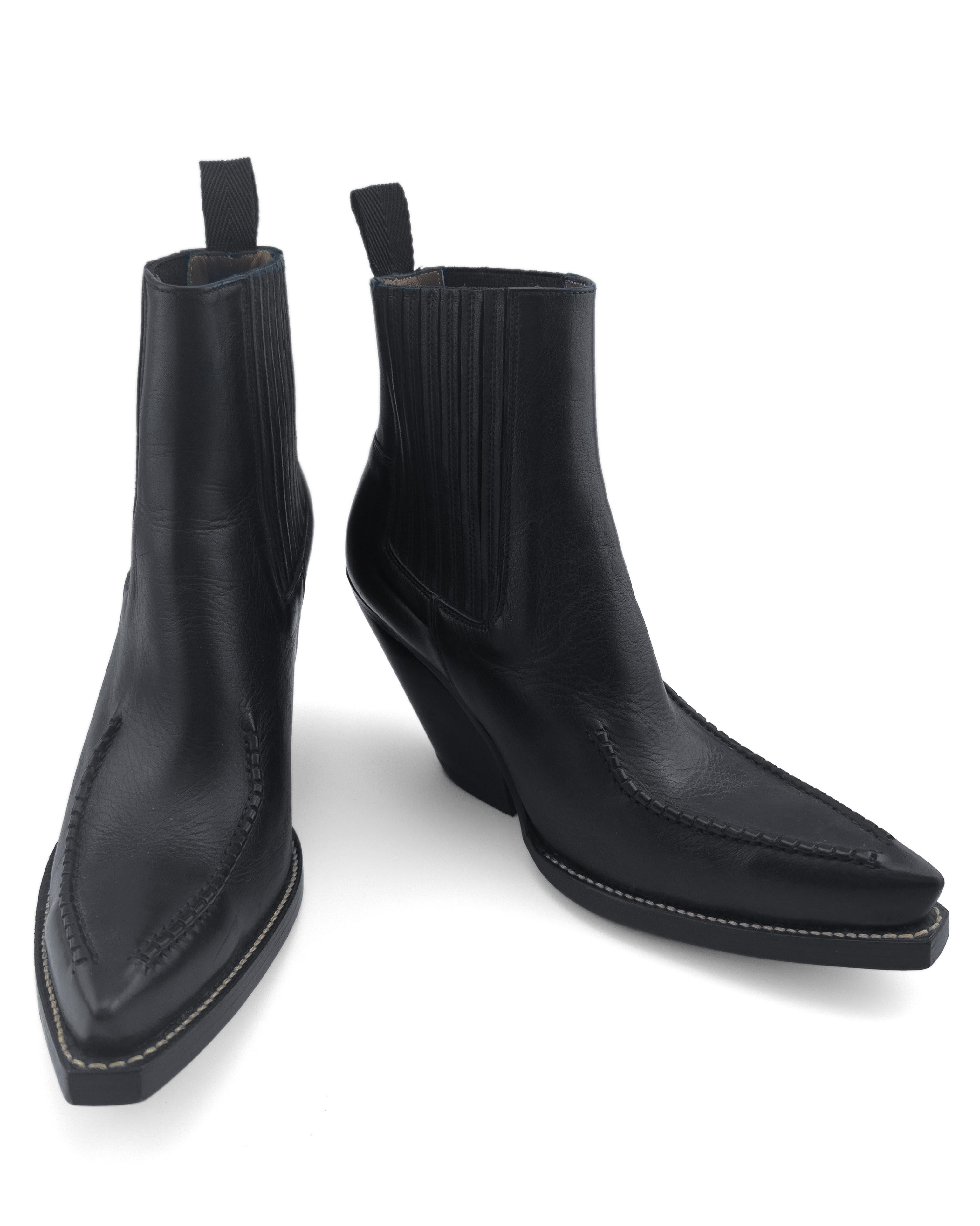 Céline by Phoebe Philo FW 2017 Runway Black Leather Santiag Western Boots In New Condition For Sale In Toronto, Ontario