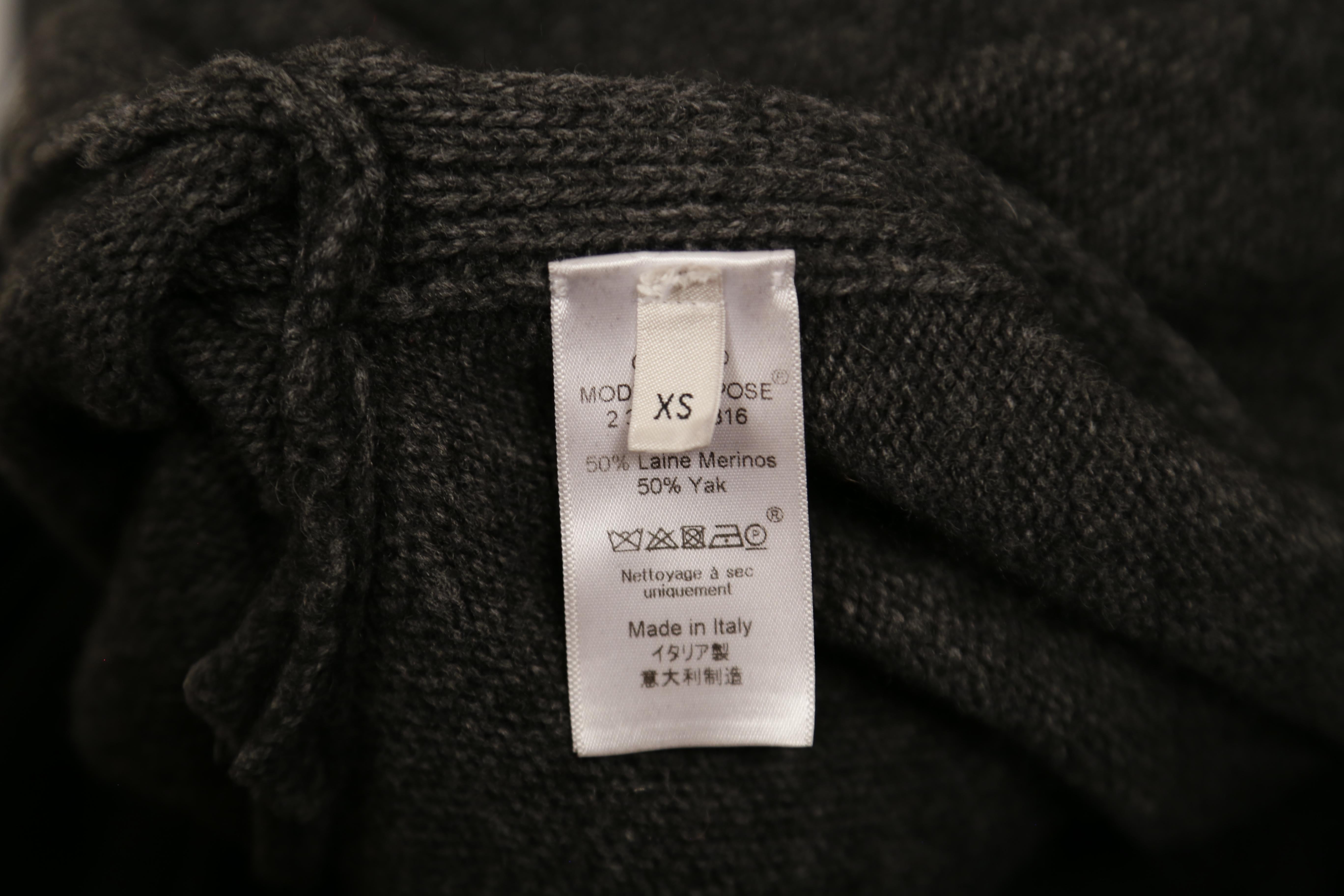 CELINE by PHOEBE PHILO marled dark grey sweater with patch pocket and split side For Sale 3
