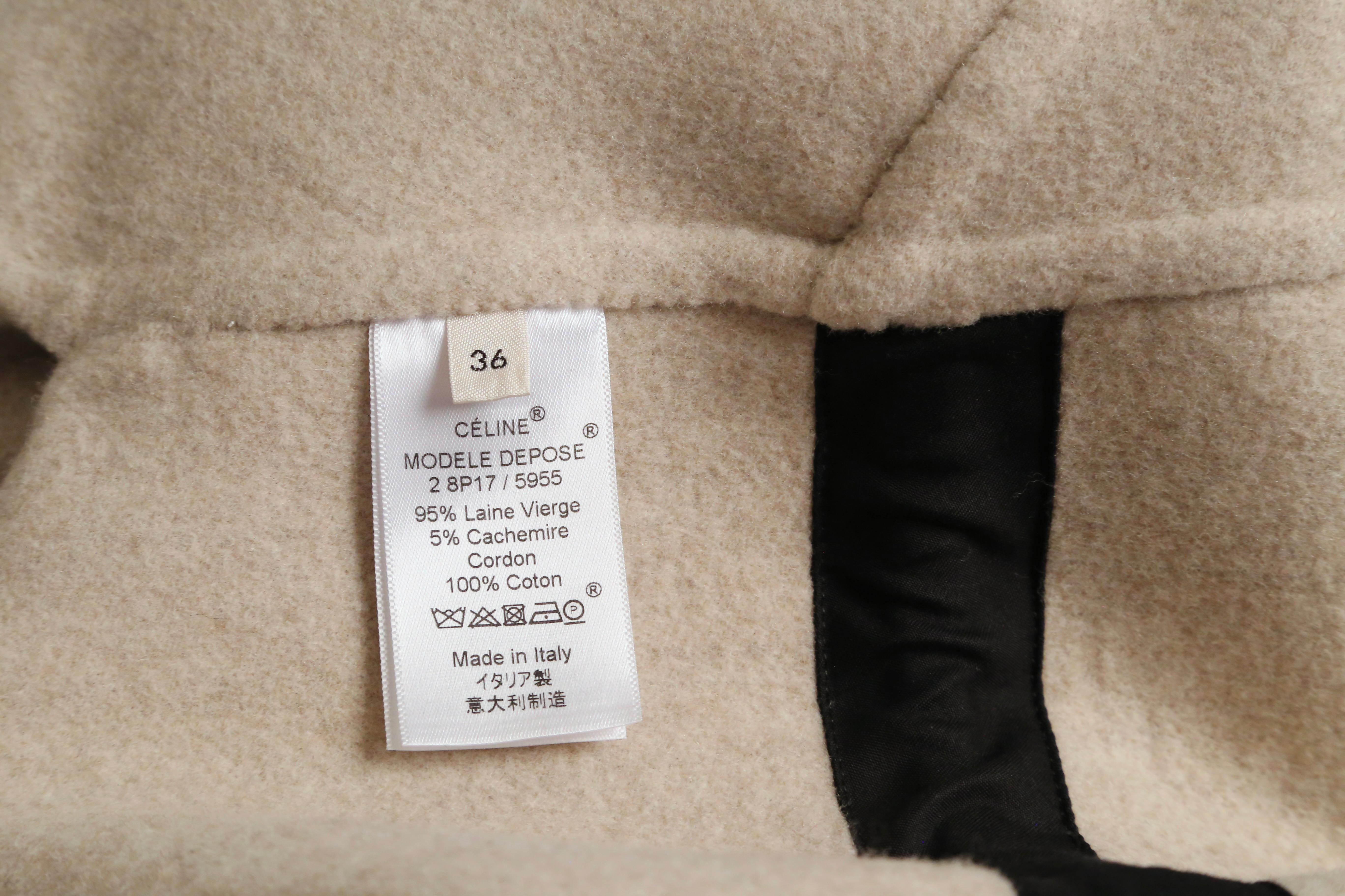 Manteau CÉLINE par PHOEBE PHILO en laine et cachemire couleur grège avec capuche - Resort 2016 en vente 5
