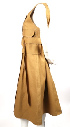 CELINE by PHOEBE PHILO trench-coat sans manches en mackintosh - défilé 2016